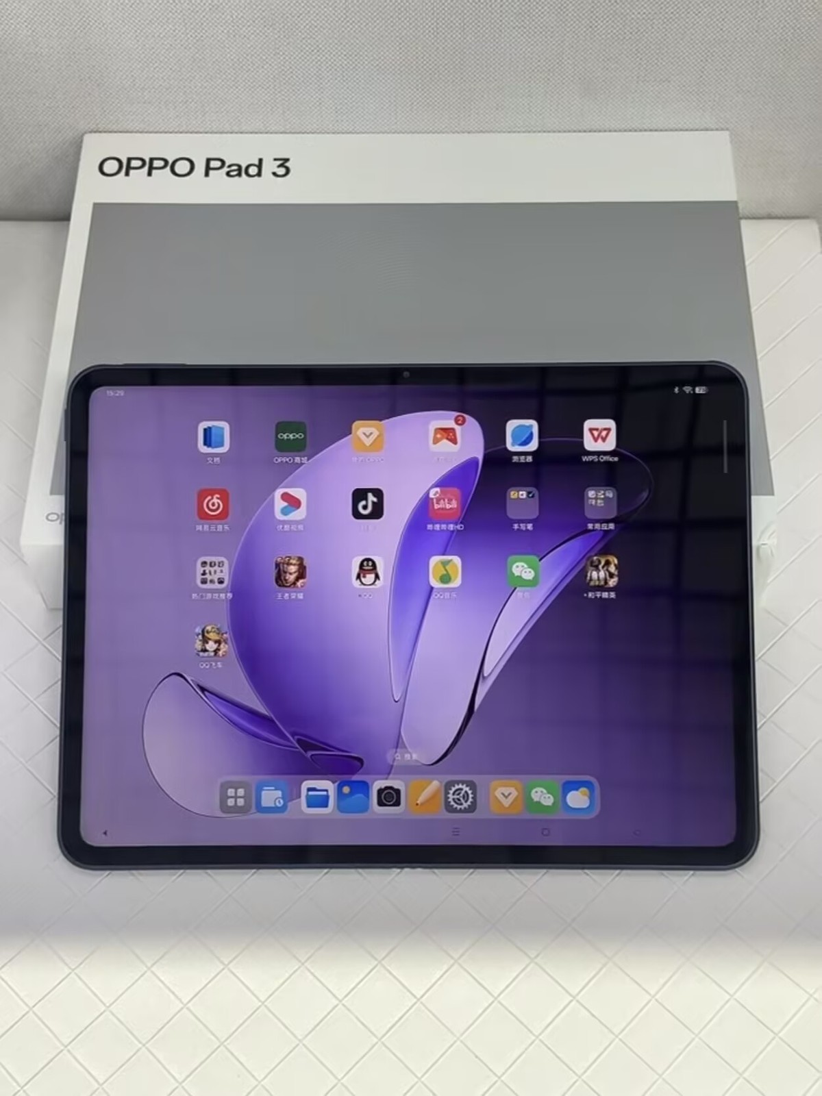 Oppo Pad 3 11.61″ 8MP Mediatek Dimensity 8350 9520mAh Wi-Fi Android 15