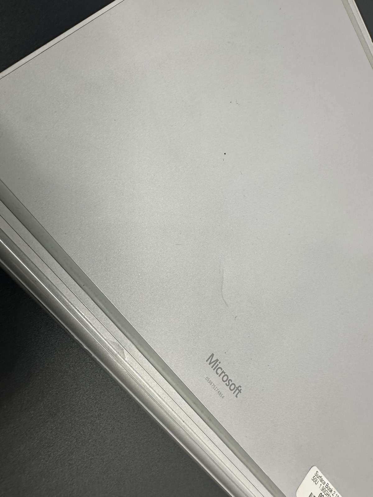 Microsoft Surface Book 1703 13.5″ 256GB I5-6300u 8GB Windows 10 PRO GRADE C
