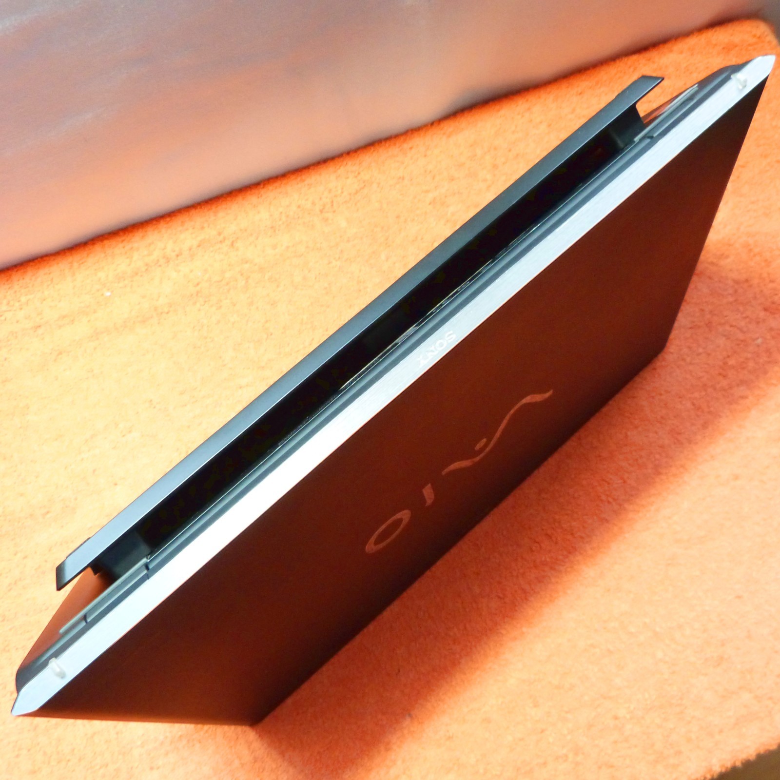 Sony Vaio PRO SVP13 13″ FULLHD l Carbon Fiber Thinnest UltraBook ONLY 800GRAMS
