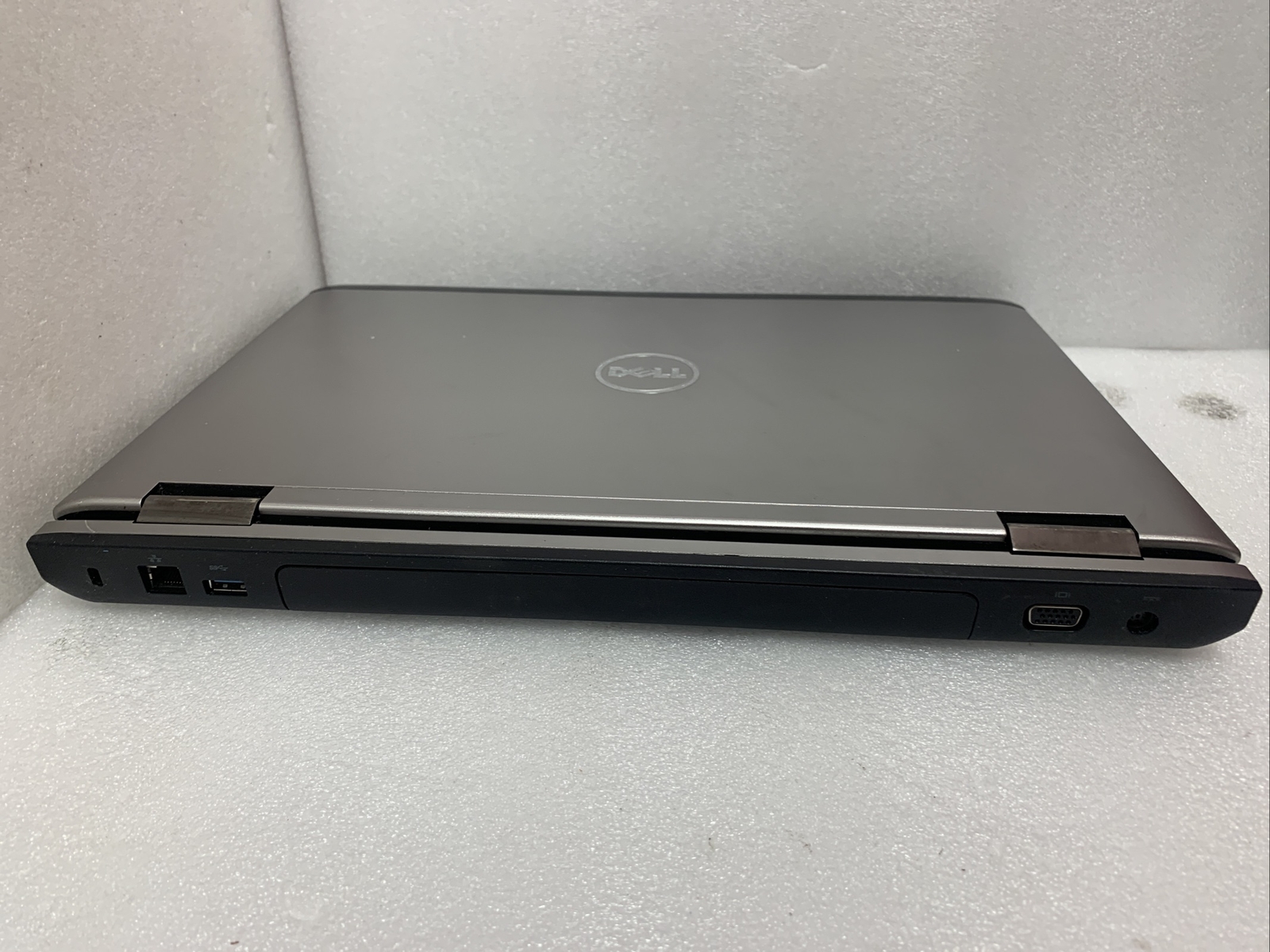 Dell Vostro Laptop 3550 i3-2310M 2.1GHz 15.6″ – 4GB RAM 250GB HDD – AS IS