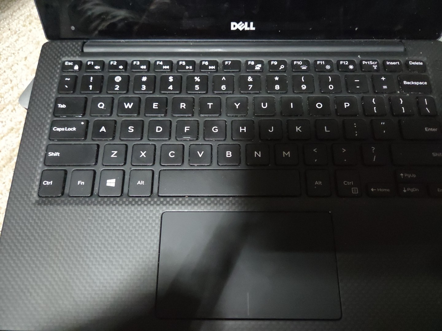 Dell XPS 13 9360 i7-8550U @ 2.40 GHz 8GB 256GB SSD. Touchscreen