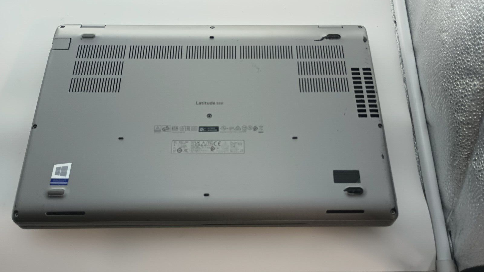 Latitude 5511 (3213) w/charger.i5-10400H.16GB.256GB NVMe.15.6″FHD. W11 Pro