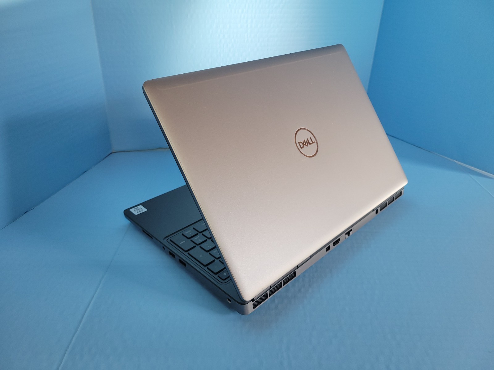 Dell Precision 7550 Laptop – 2.7 GHz i7-10850H 32GB 512GB Webcam T1000 15.6″