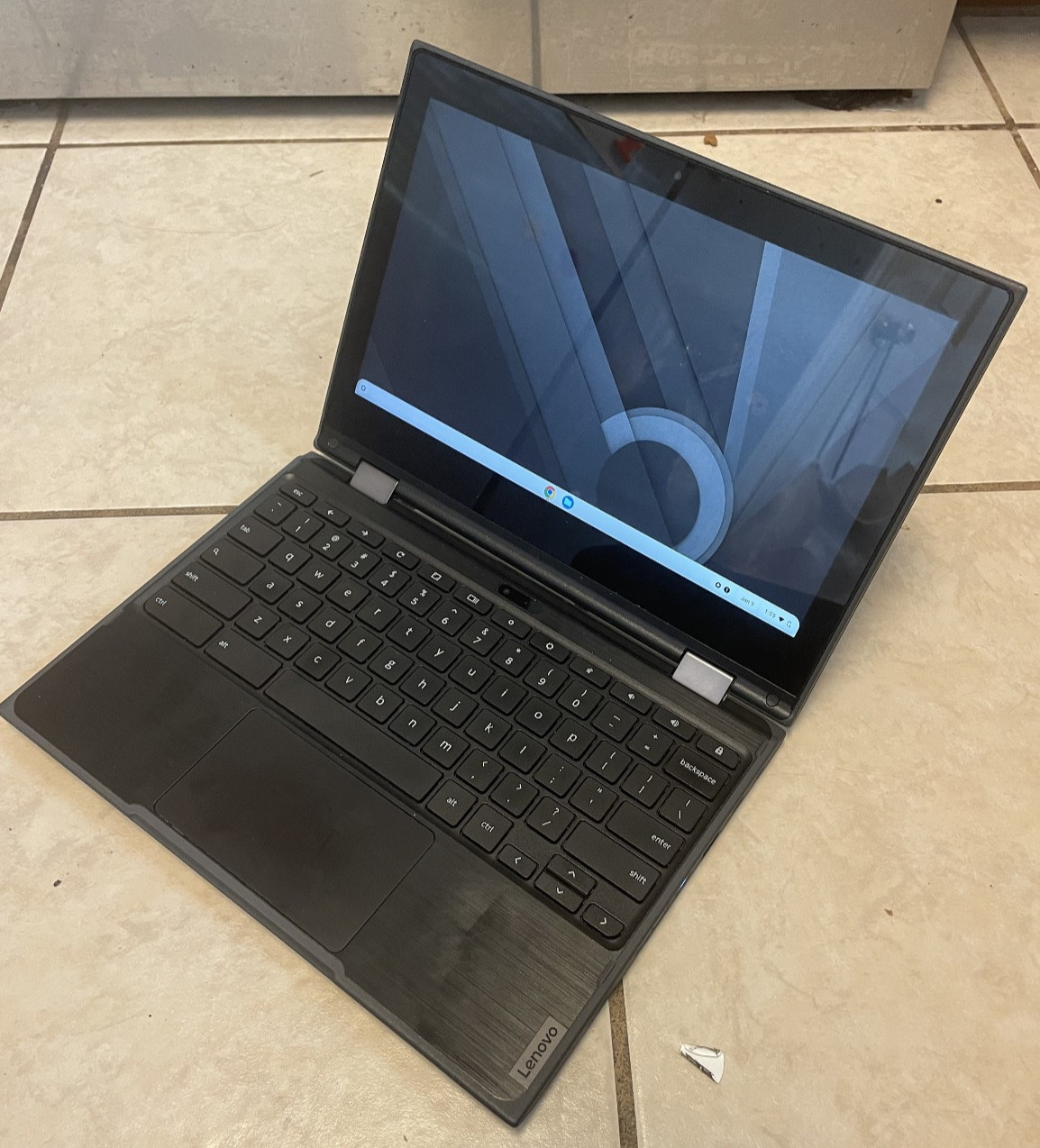 Lenovo 300e Chromebook 2nd Gen 11.6″ (32GB, 4GB, Intel Celeron N4020, 1.10GHz)