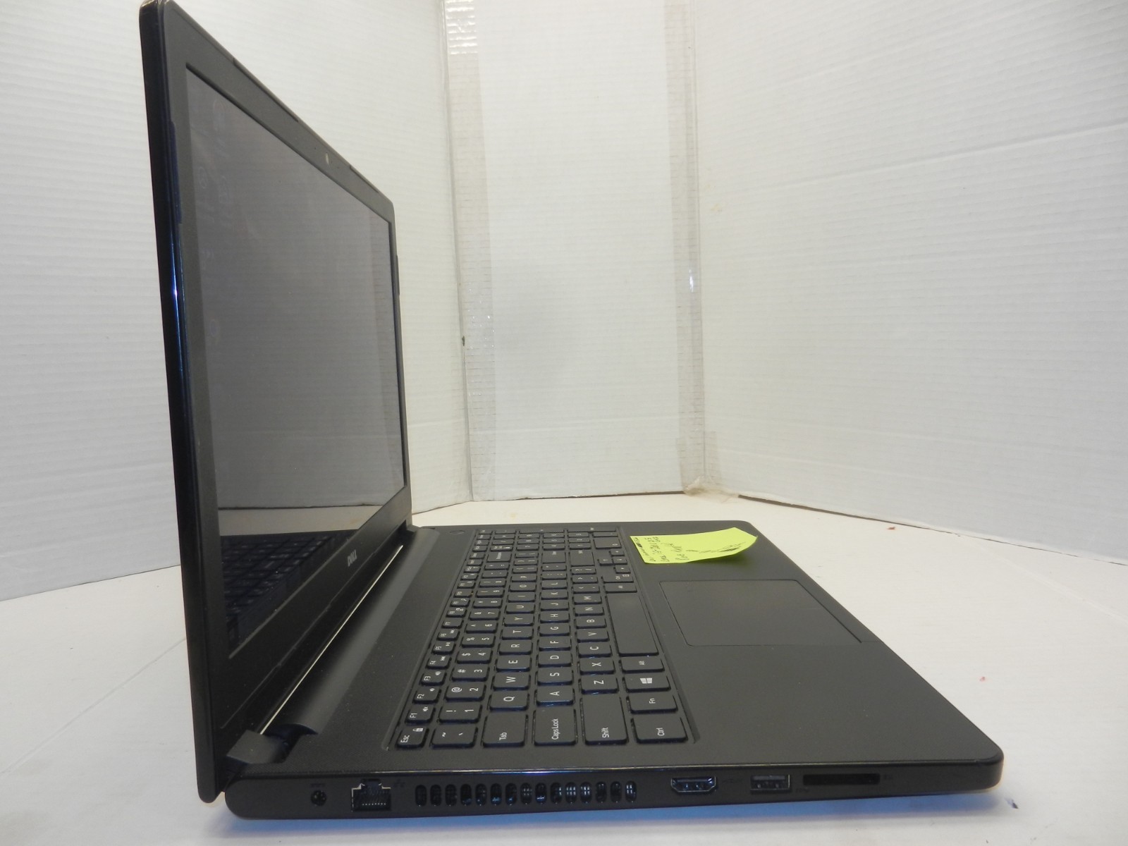DELL INSPIRON 5566 15.6″ CORE i5-7200U@2.5GHz 8GB RAM 250GB HDD WINDOWS 10