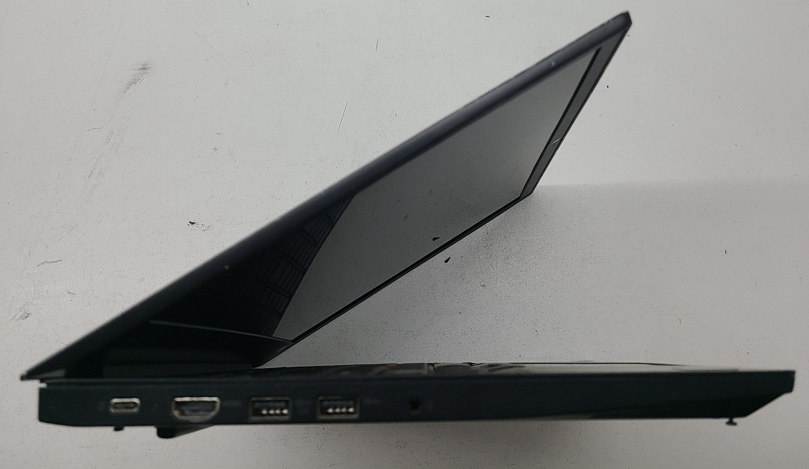 Lenovo ThinkPad E580 15.6″ Laptop Intel Core i5 8th Gen NO RAM/HD/OS/POWER (FL)
