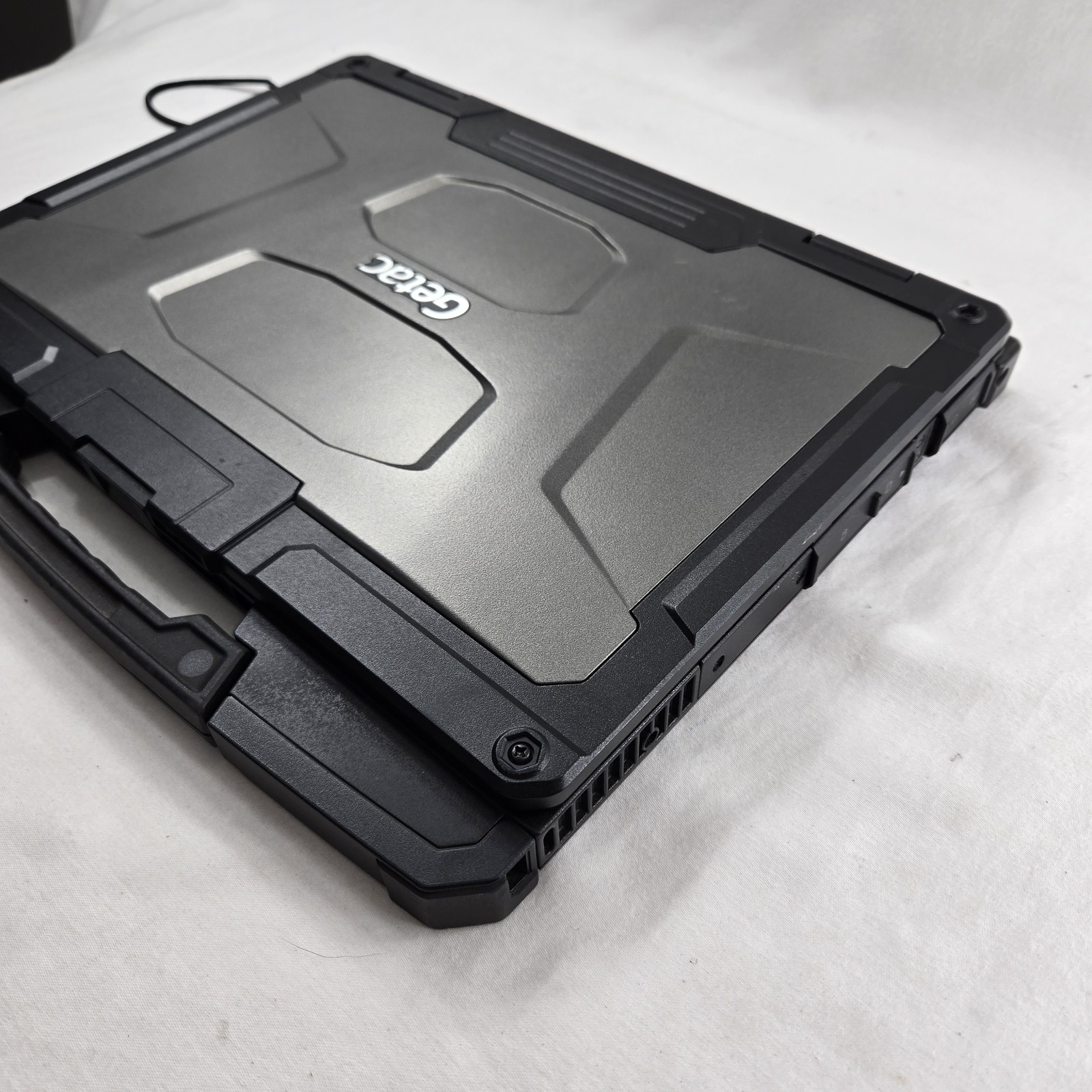 Getac B360 Rugged Laptop i5-10210U 256GB SSD 8GB RAM – 4G LTE – Win11 – Grade B+