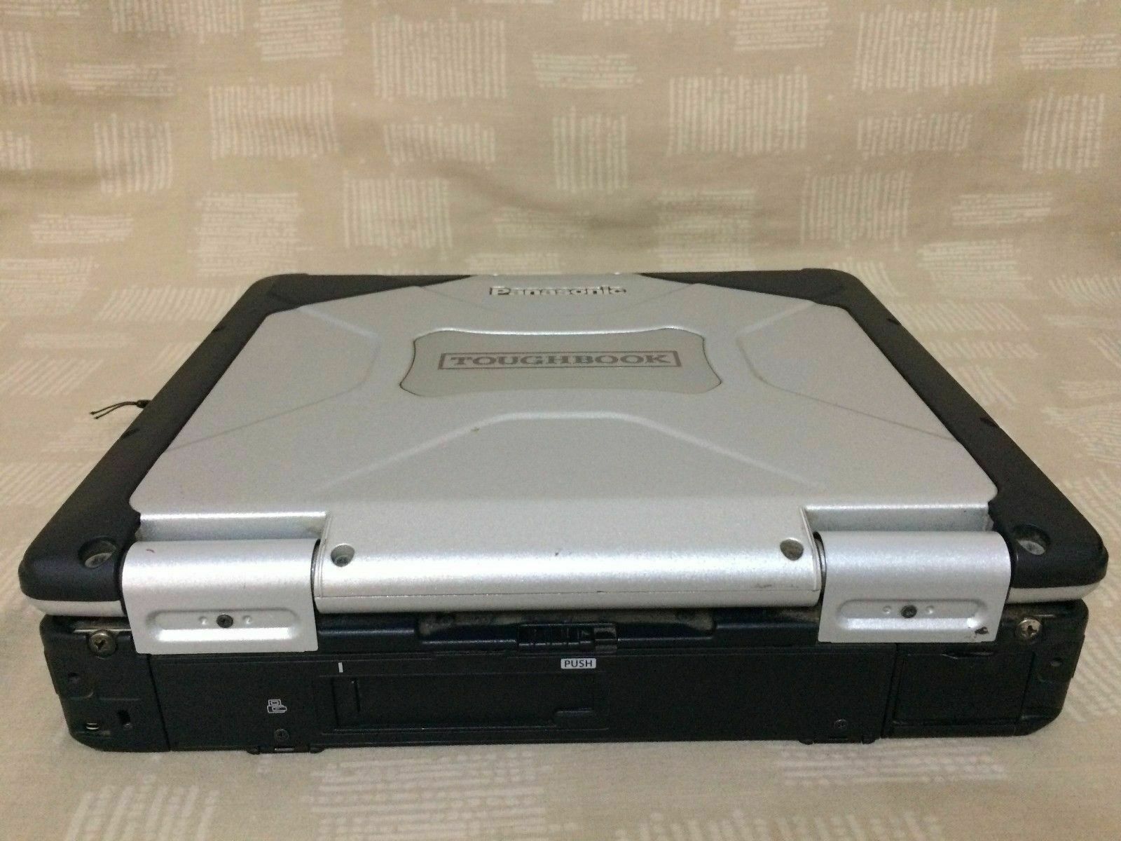 Panasonic toughbook CF-31 MK1 Core i5 2.4ghz 8GB 256GB Rugged Serial Win7 32bit