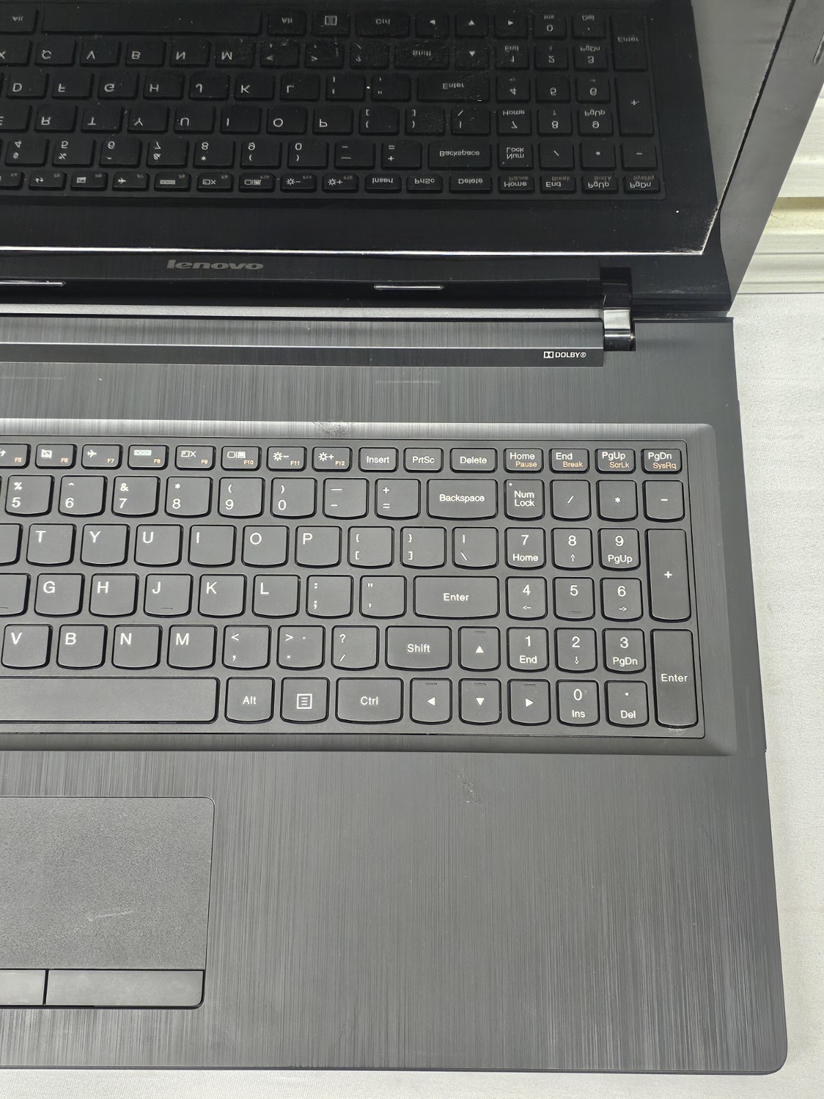 Lenovo 650-80 Laptop – i3-4030u – 4GB RAM – 1TB HDD – BAD BATTERY – Windows 10
