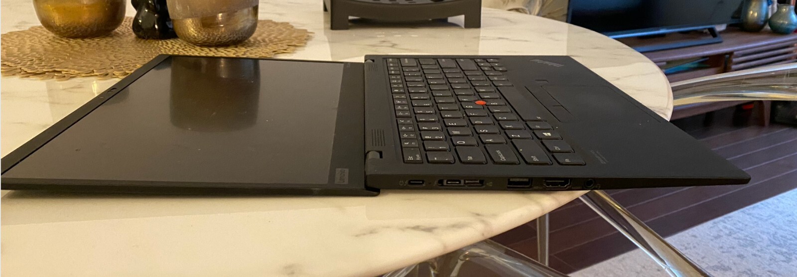 ThinkPad X1 Carbon Gen 7 – Black