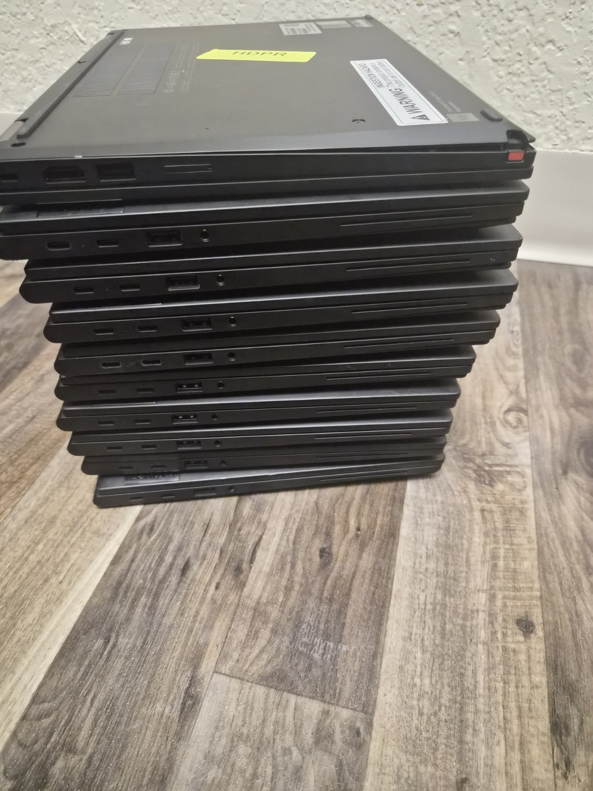 Lenovo ThinkPad X13 Yoga Gen 4 13.3″ Touchscreen 2-in-1 16GB RAM, No Ssd