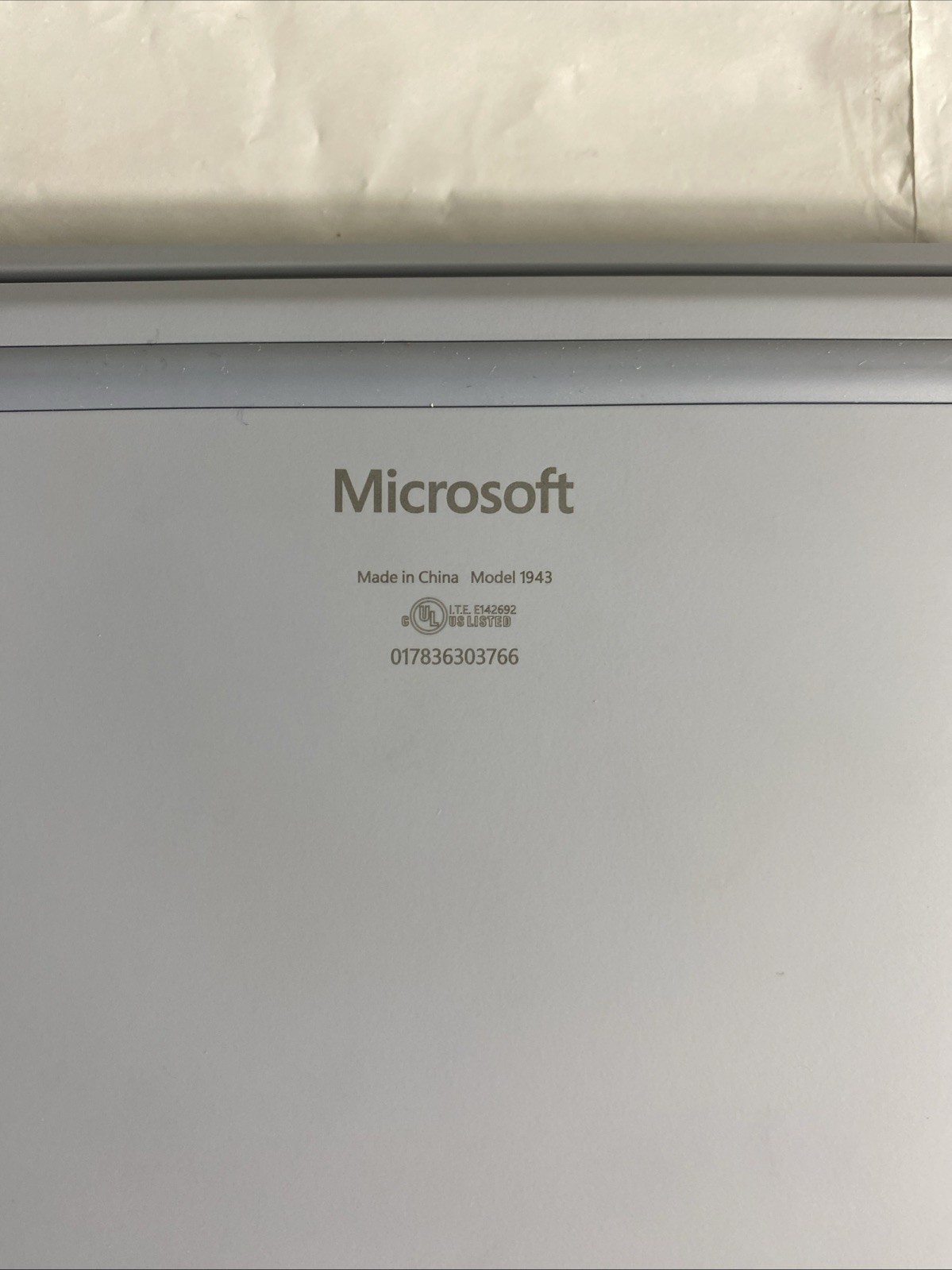 Microsoft Laptop Go Model 1943/Core i5-1035G1/8GB RAM/128GB