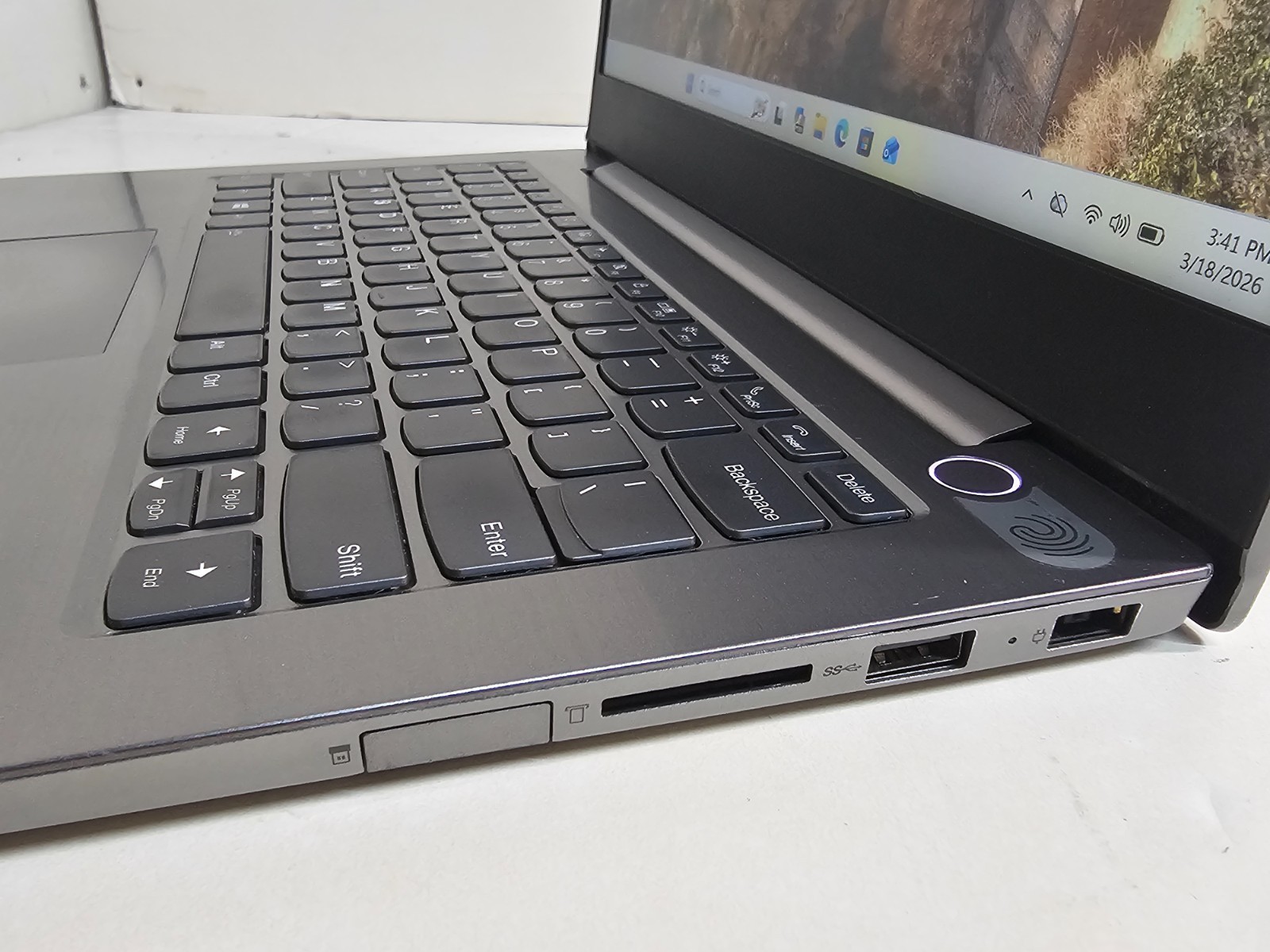 Lenovo ThinkBook 14-IML Laptop – 1.8 GHz i7-10510U 8GB 256GB Webcam 14″ 20RV S2