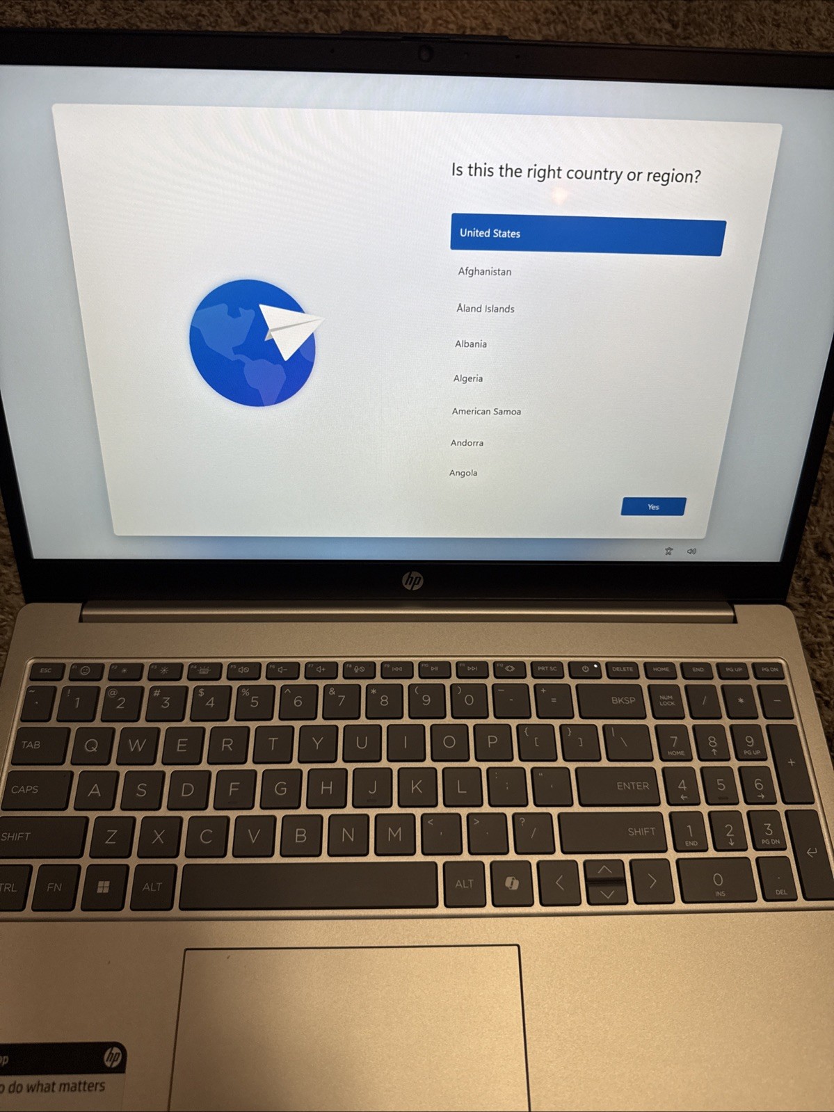 HP Laptop 15-fd0005cl 15.6″ i5-1334U 8GB DDR4 512GB SSD Windows 11 Home
