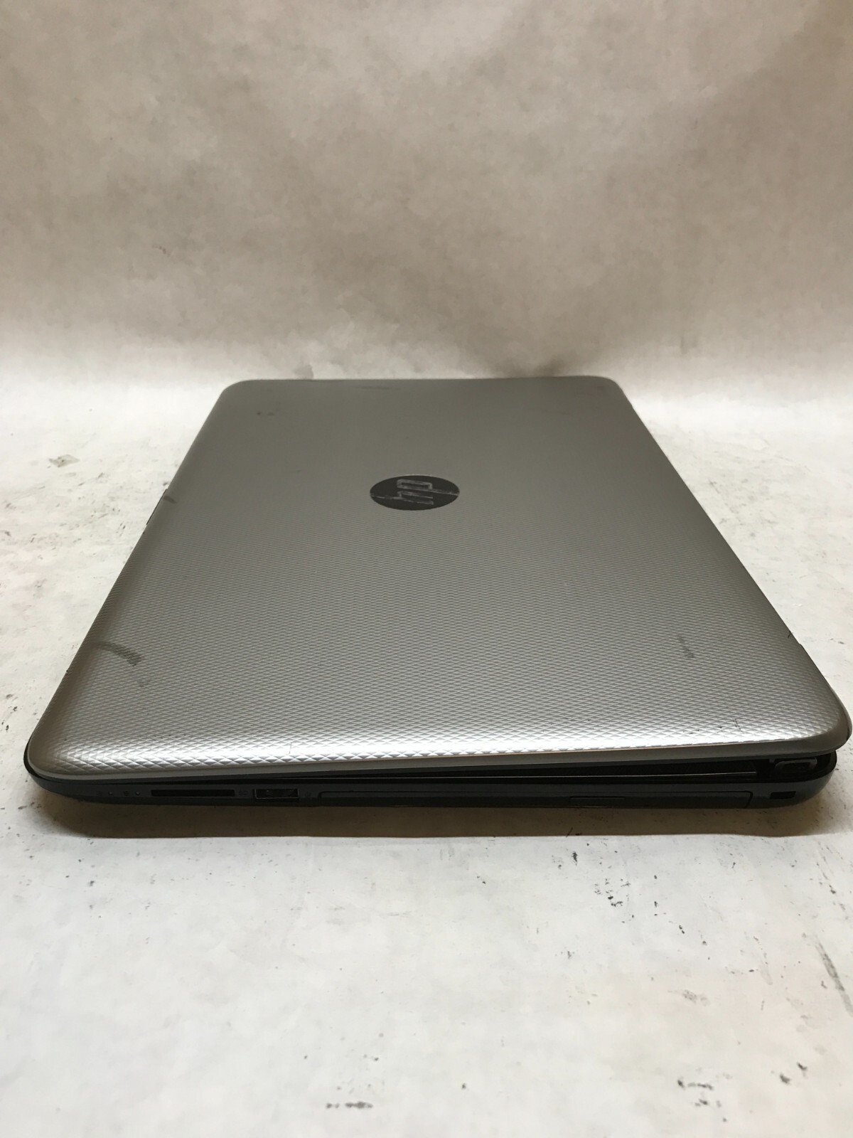 HP 15-ac130ds 15″ Pentium N3700 1.6GHz 4GB RAM NO HDD/OS For Parts/Repair – – DW
