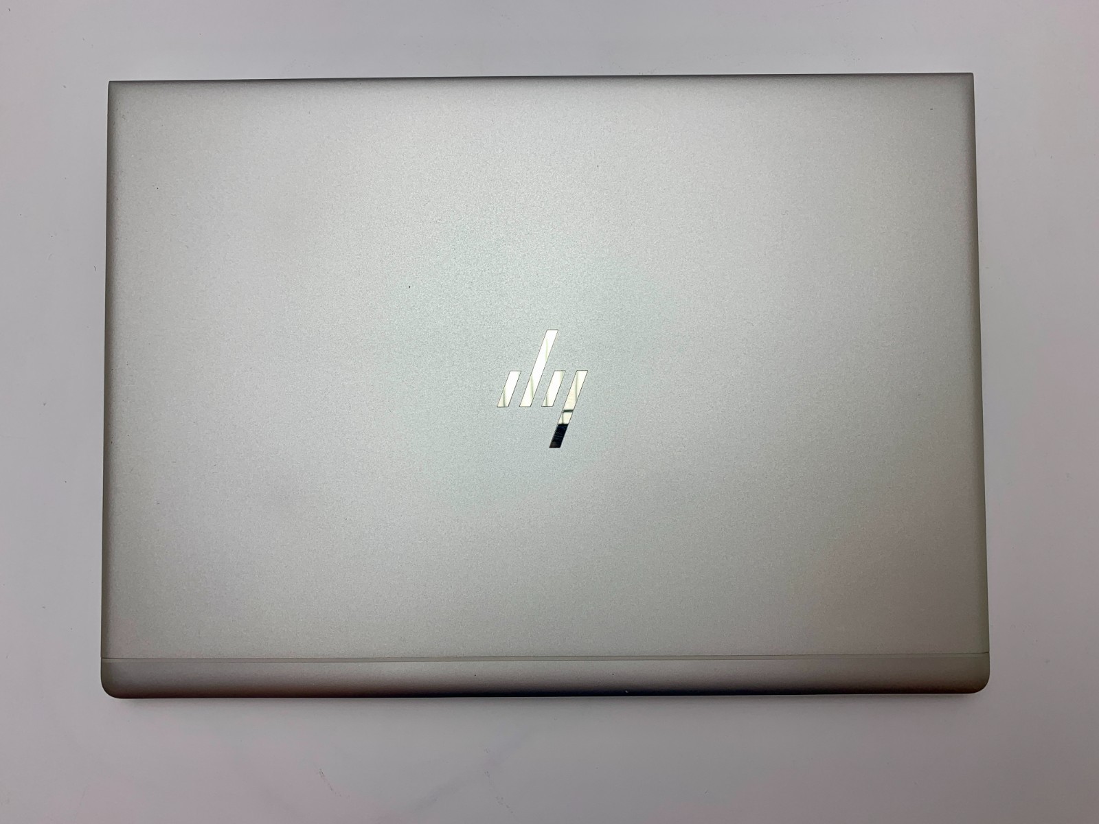 HP EliteBook 840 G6 | i5-8265U | 8GB RAM | 256GB SSD | LINUX