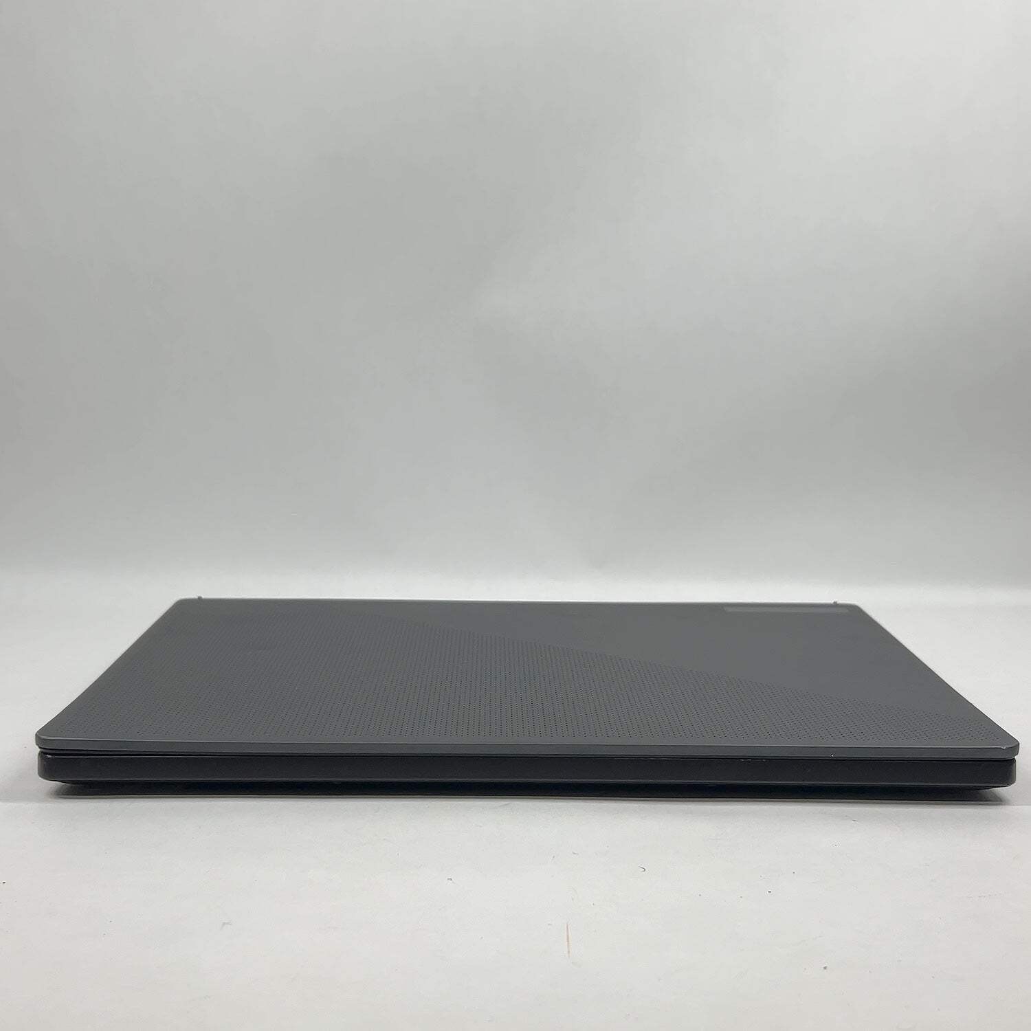 Asus ROG Zephyrus G16 GU603VV 16″ i7-13620H 2.4GHz 48GB Ram 2x500GB SSD