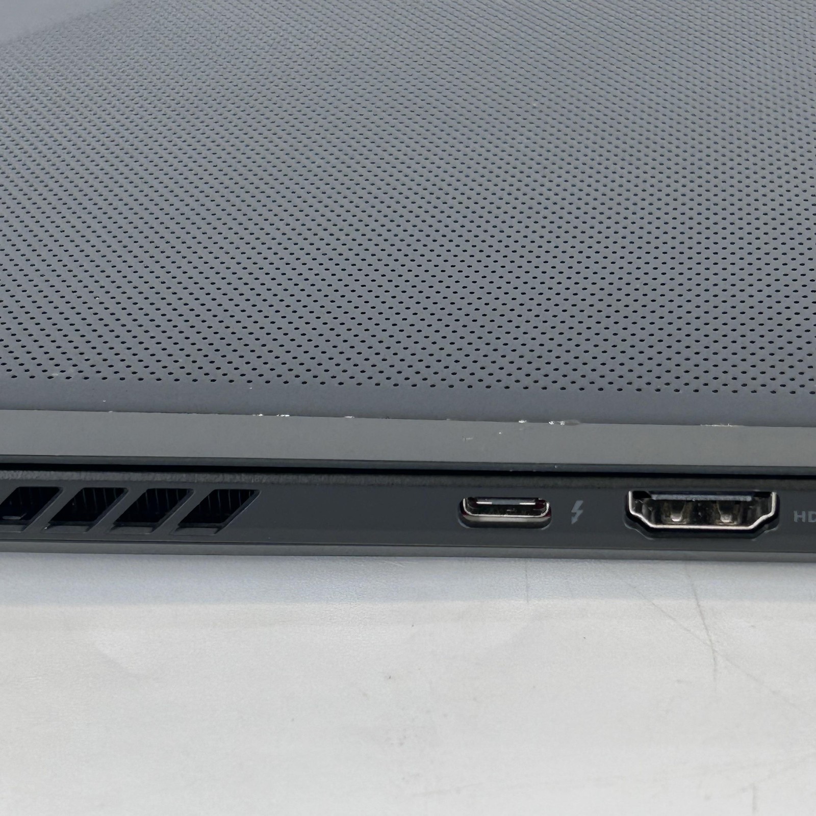 Asus ROG Zephyrus M16 GU604 240Hz QHD+ i9-13900H 16GB 1TB RTX 4070 BAD USB PORTS