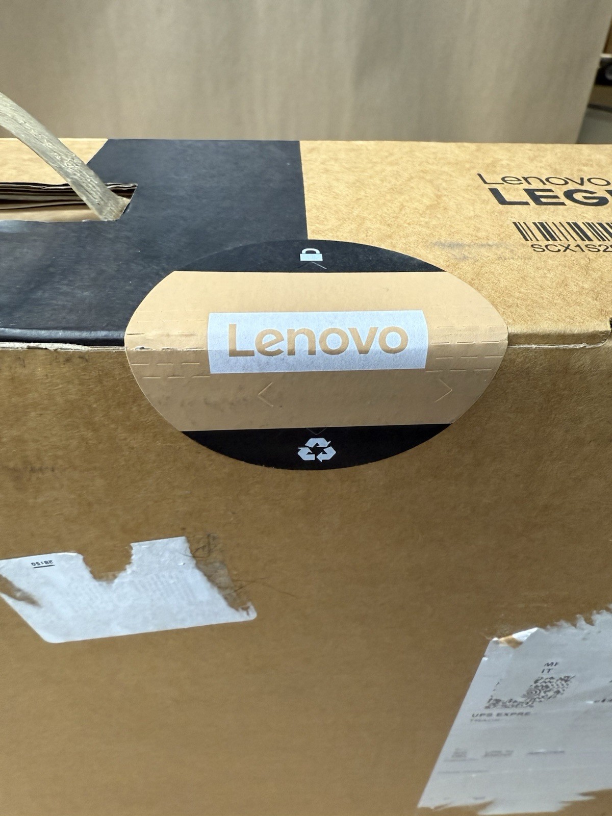 Lenovo Legion 9i Gen 10 4K 18″ Intel Ultra 9 64GB RAM 1TB SSD RTX 5090