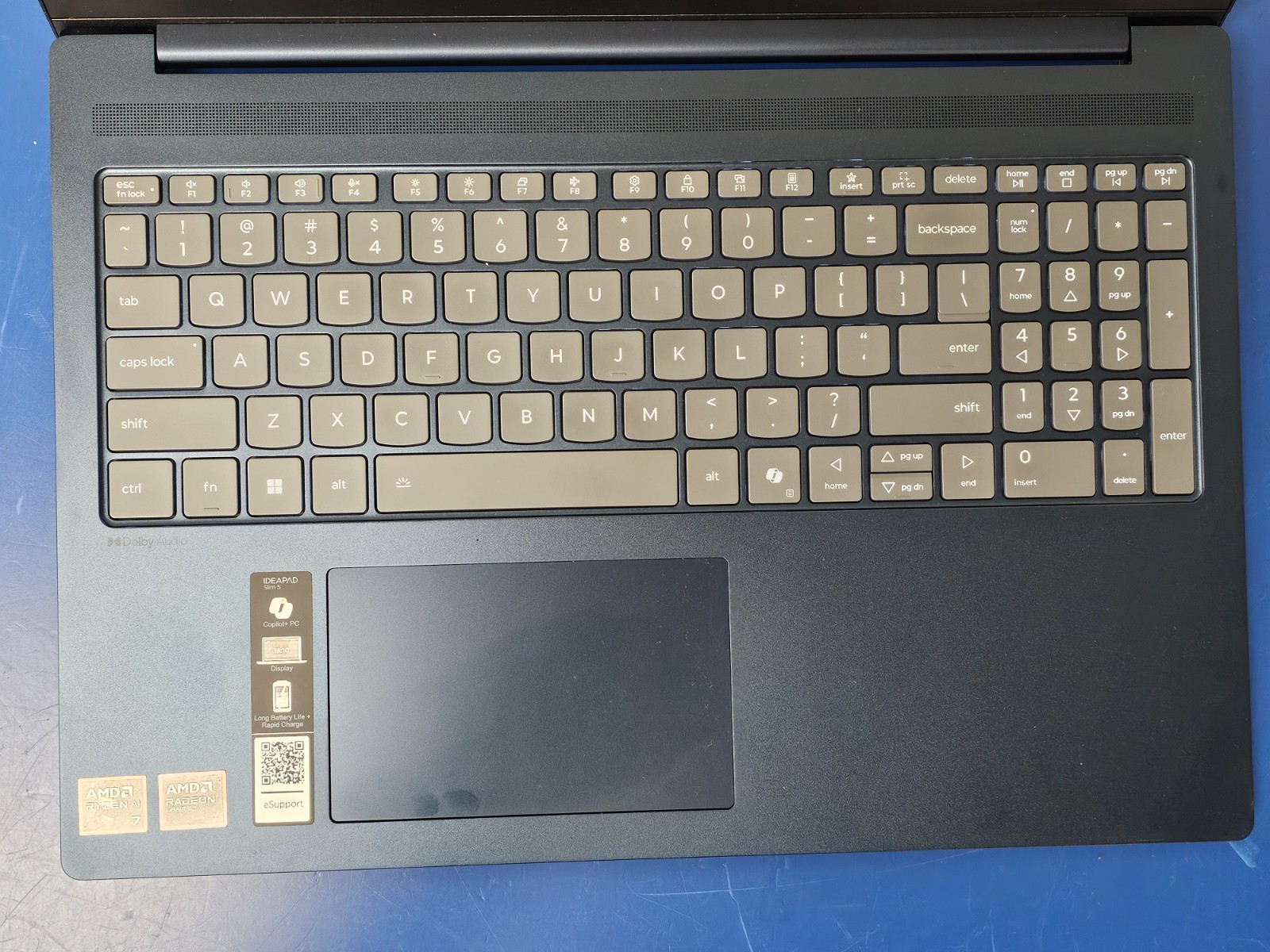 LENOVO IdeaPad 5 2-in-1 16AKP10, AMD Ryzen AI 7 350, 16 GB RAM, 1 TB NVMe SSD