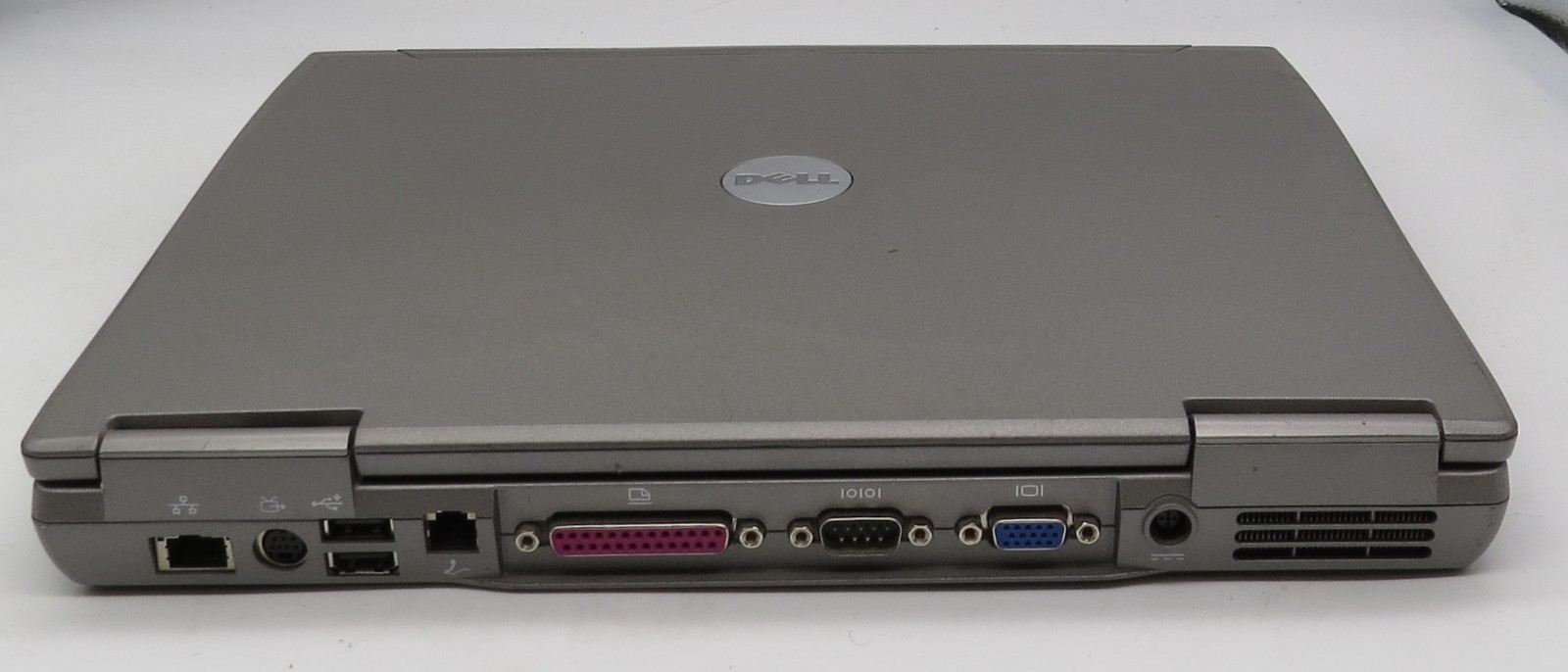 Dell Latitude D610 Pentium-M @ 1.6 GHz 2GB DDR2 No SSD No OS *PARTS