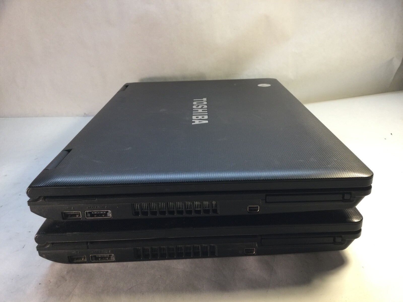 LOT of 2-Toshiba Satellite A11 15″ Laptop Intel Core i5/i7 1st Gen. -NO BOOT -MZ