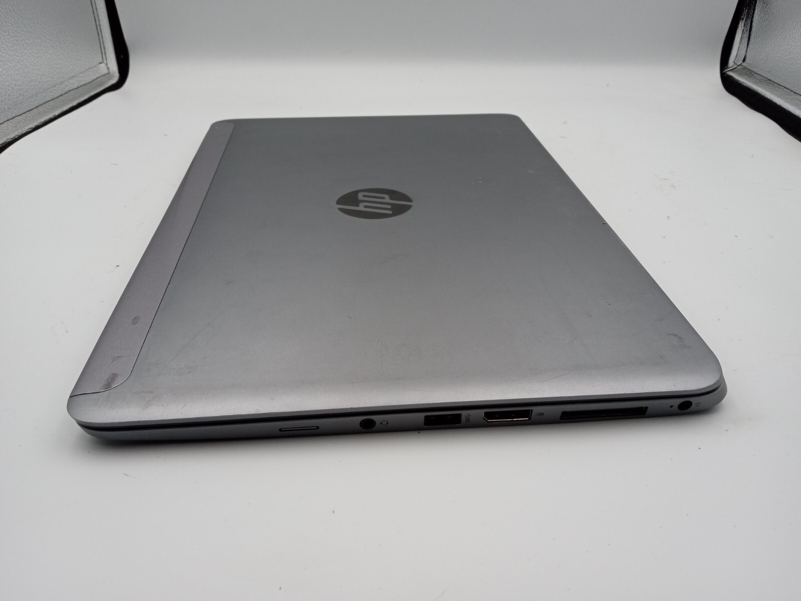 HP EliteBook 1040 G2 14″ Laptop Intel i7-5600U 4GB 128GB W10 – NO BATTERY -RR