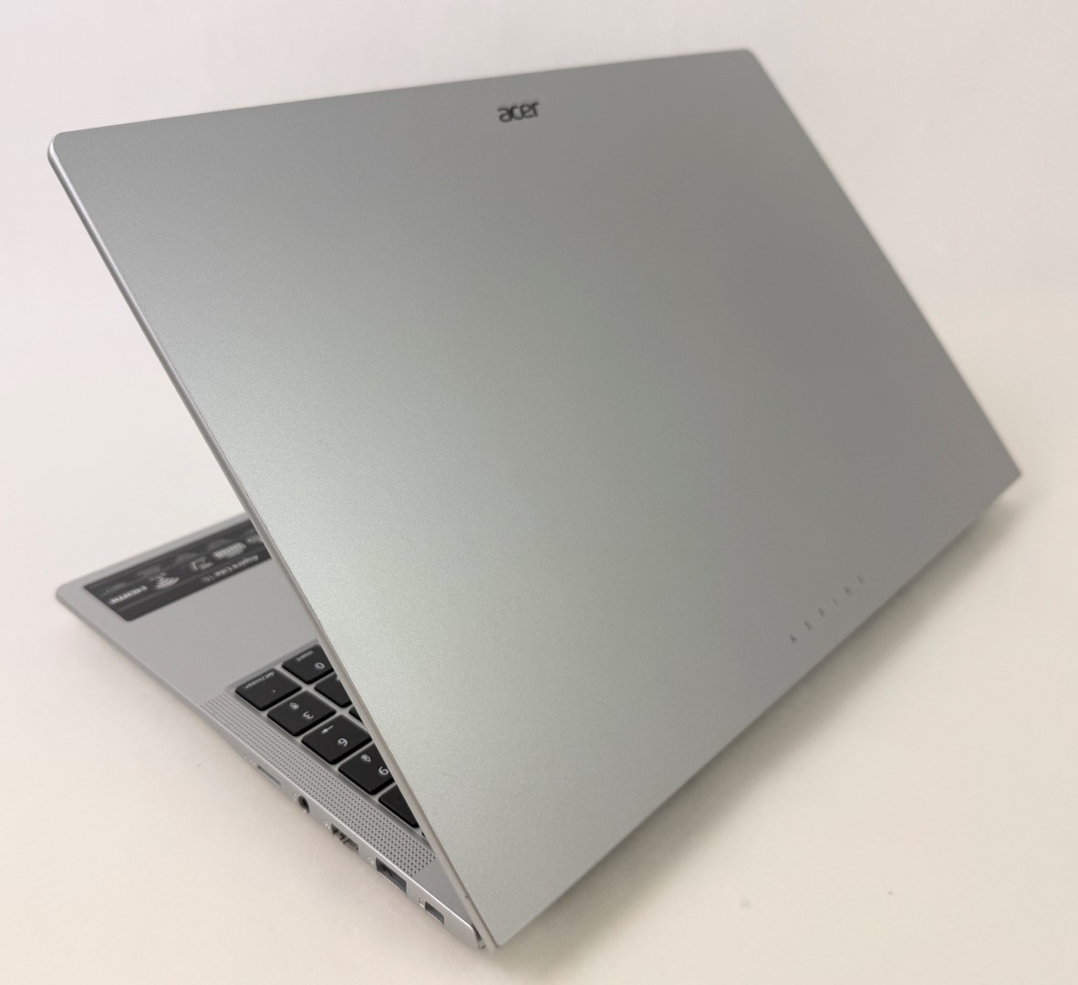 Acer Aspire Lite 16 AL16-54P-55SD 16″ 1920×1200 i5-1334U 16GB 1TB SSD W11H