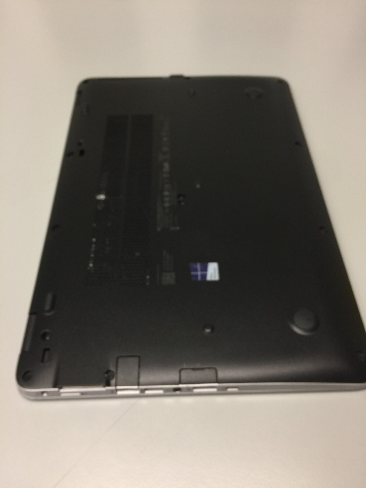 HP EliteBook 850 G3 15.6″ 256GB Core i5 6th gen 2.40GHz 8GB RAM WIN 11 PRO
