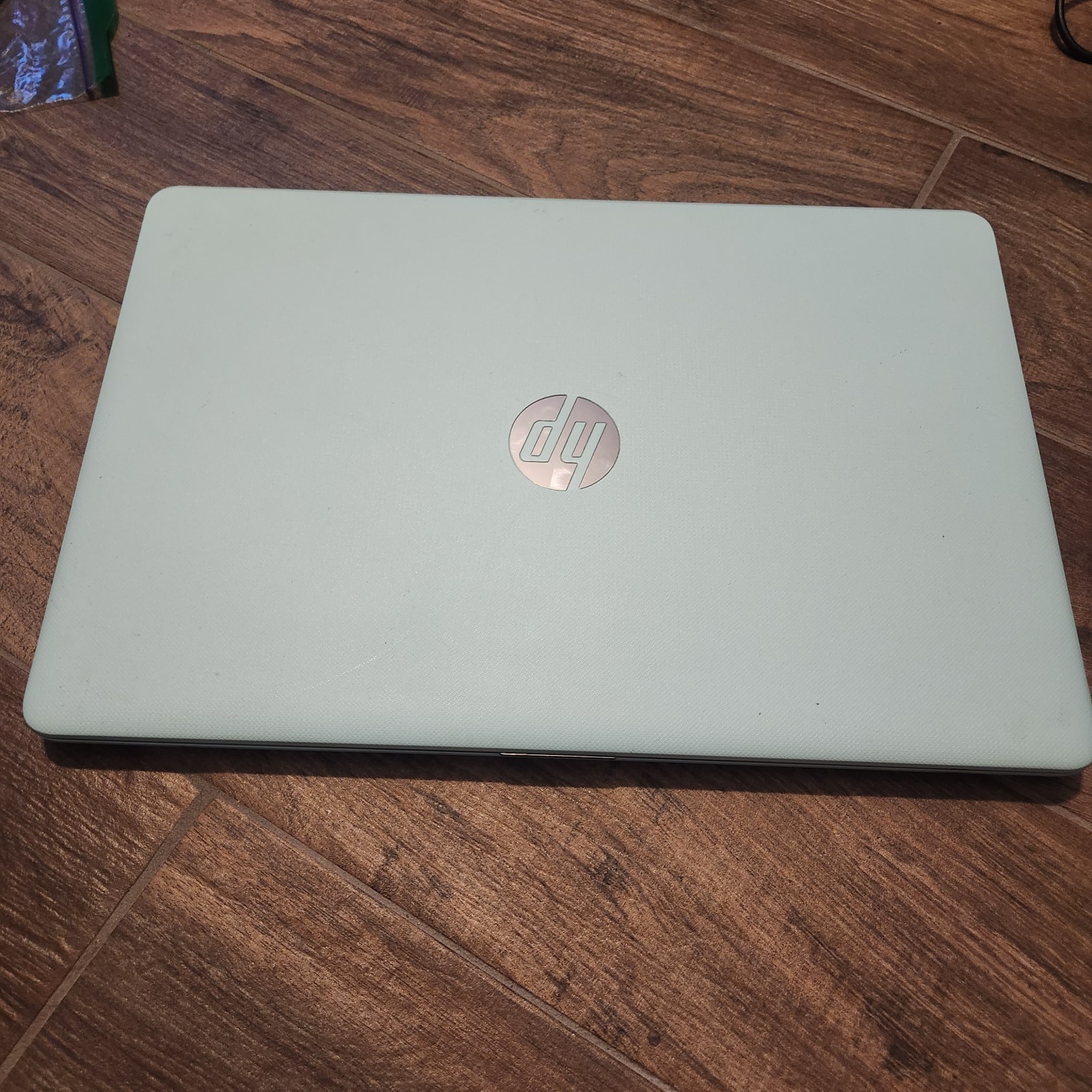 HP 15-bs005ds – Celeron CPU N3060 – 4GB RAM – 1TB HDD – Baby Blue Color