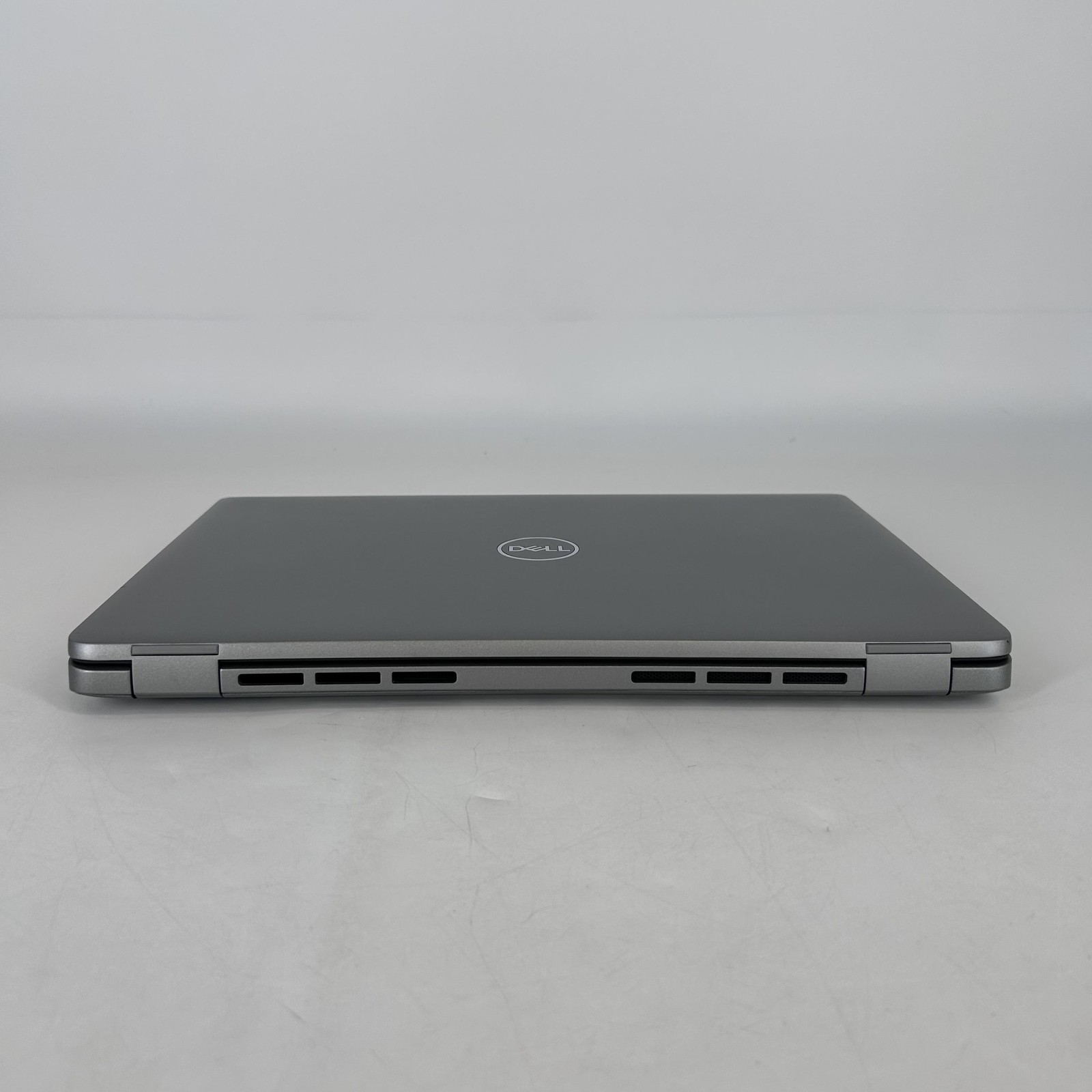 Dell Latitude 5440 14 Gray FHD 1.8 GHz i7-1365U 16GB 512GB SSD Good