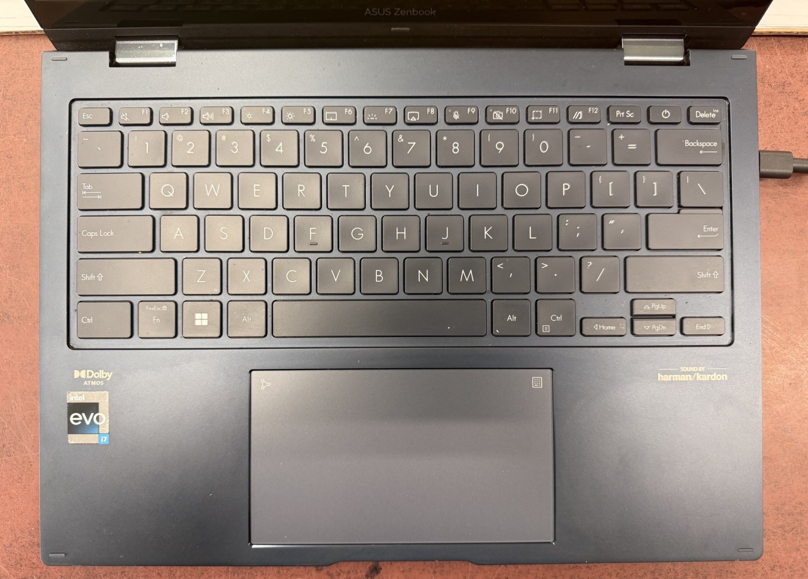 ASUS Zenbook 14 Flip UP3404V 14″ Touchscreen i7 Laptop w/ Pen, Case, Charger