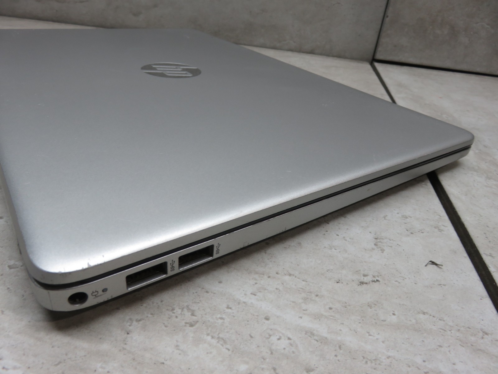 HP 15-dy2035tg 15.6″Intel Core i3-1125G4 2.00GHz 8GB 256GB SSD WINDOWS 11 PRO