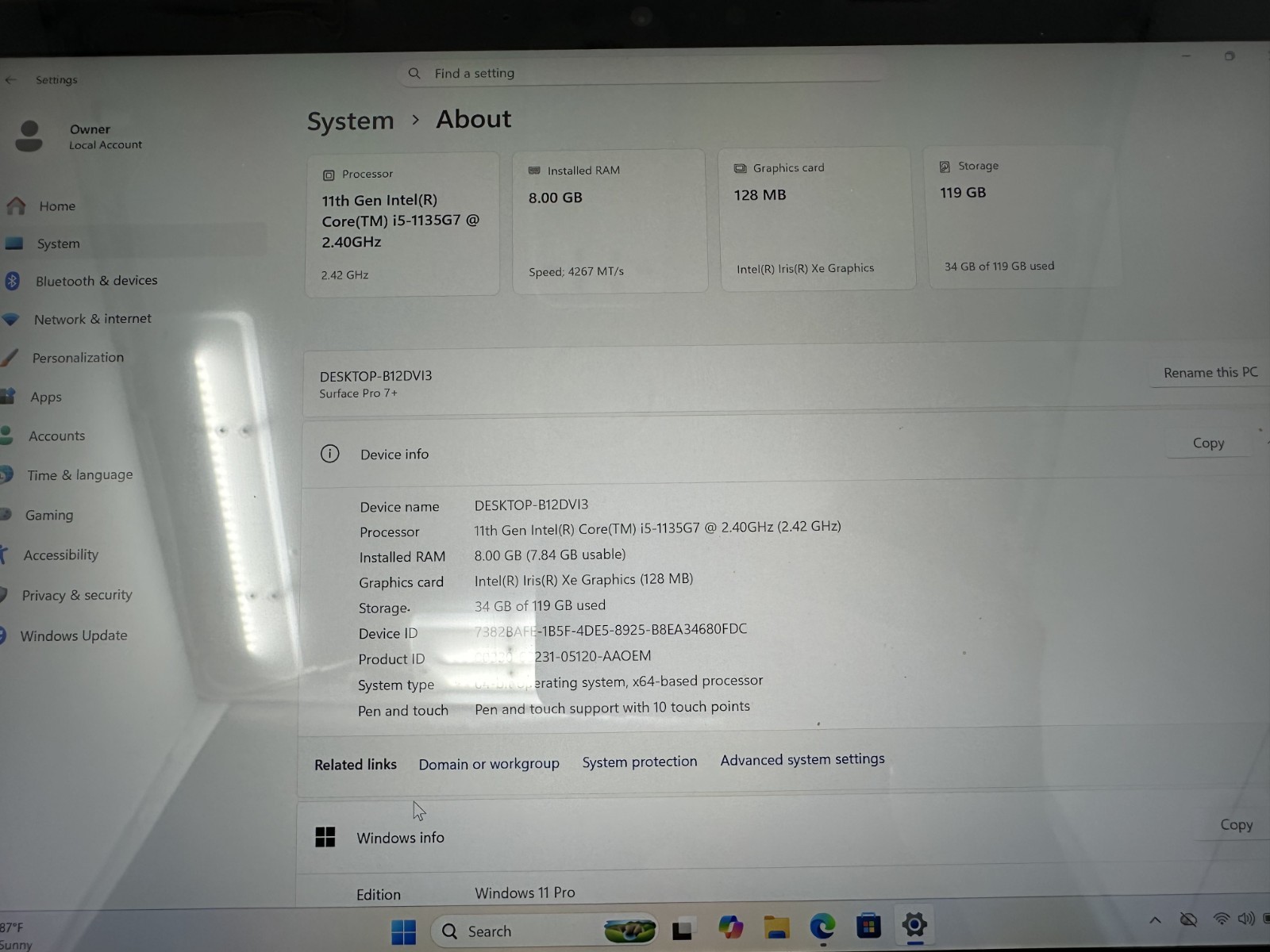 Microsoft Surface Pro 7+ 1960 128GB SSD, Intel Core i5 11th Gen, 8GB RAM