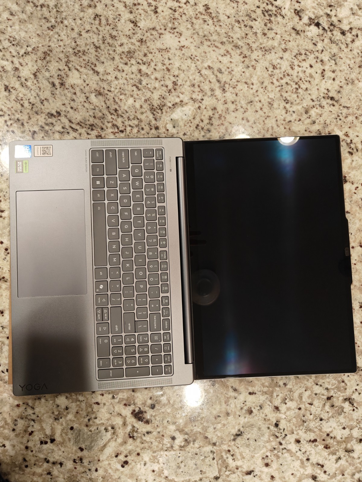 Lenovo Yoga Pro 9i Aura Edition 16″ 2.8K 120Hz OLED TOUCH Ultra 9 32GB 1TB SSD