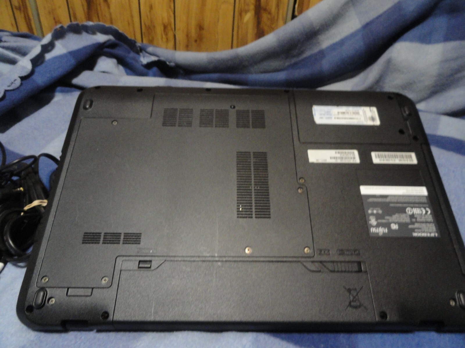 Fujitsu Lifebook AH531 Windows 7 Home Premium SP1 Activated Laptop