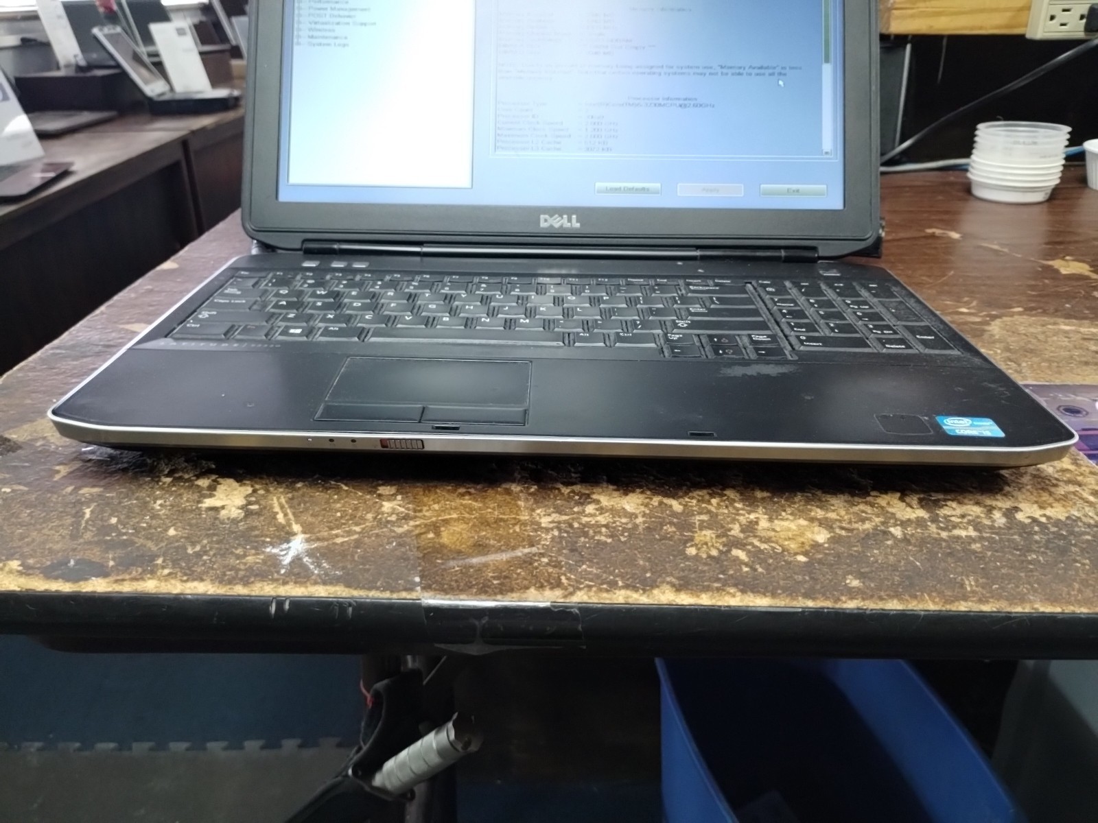 Latitude E5530 With Hinge Damage