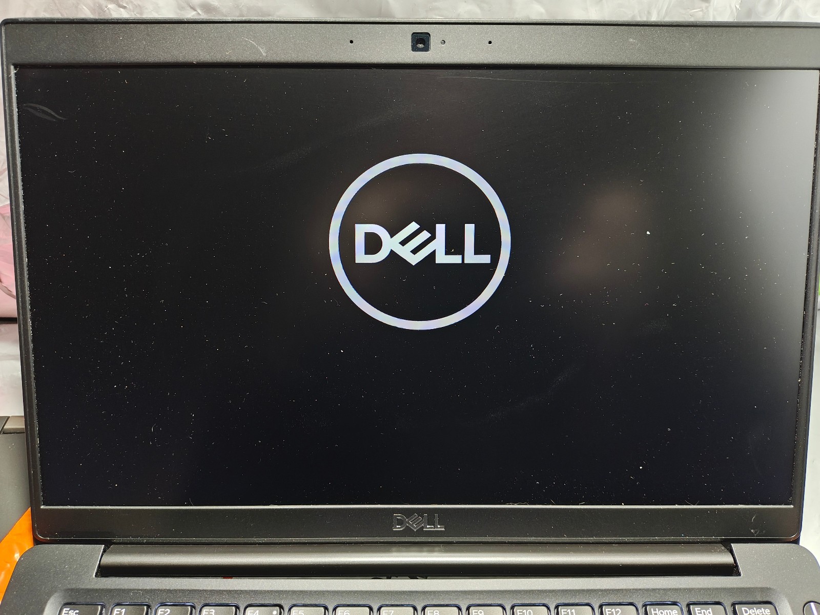 Dell Latitude 7390 i7-8650U 16GB DDR4 256GB M.2. SATA NVME 13.3″ FHD Charger