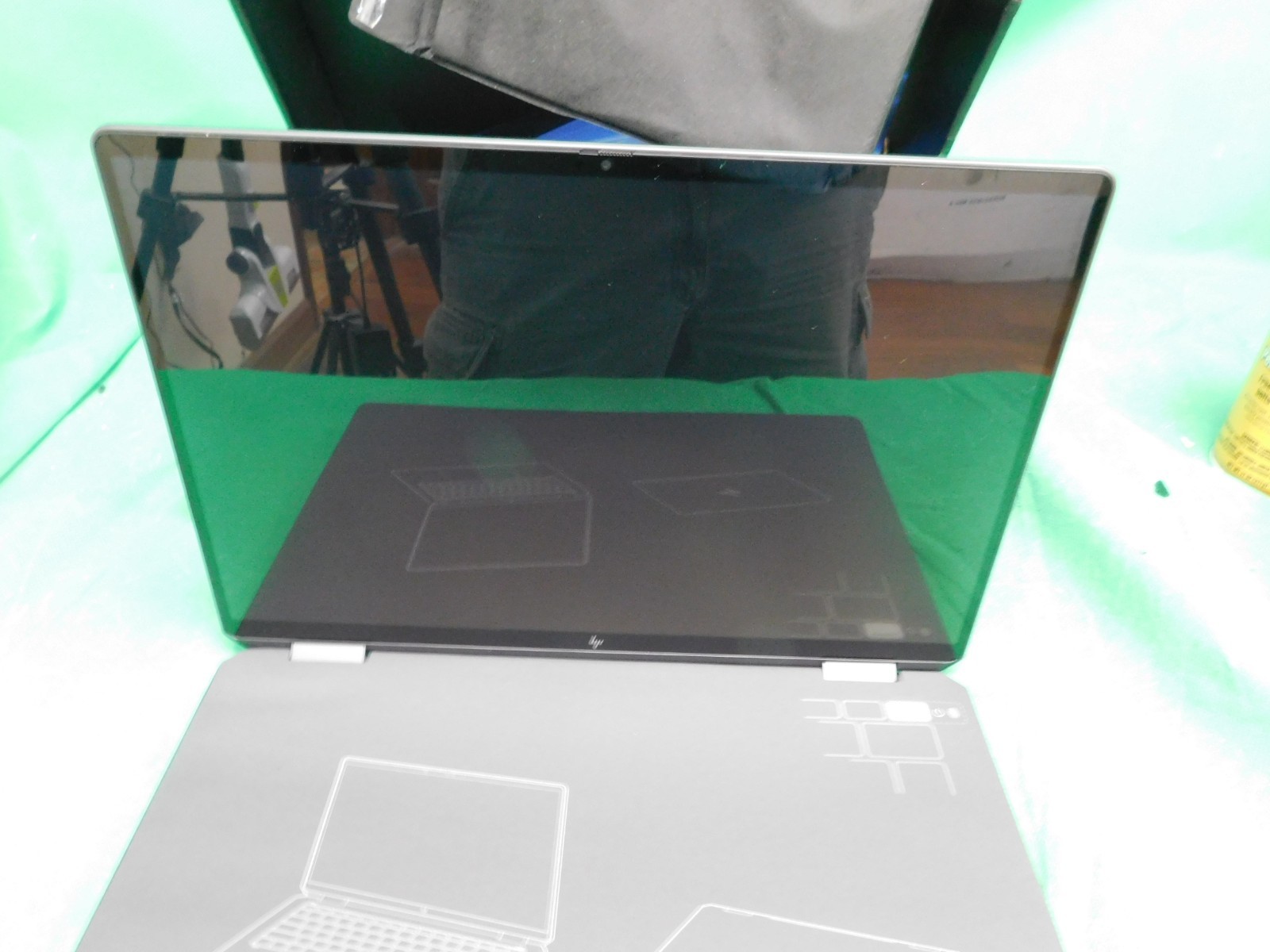 HP – OmniBook Ultra Flip – 14″ 3K OLED Touch-Screen Laptop – Free Shipping