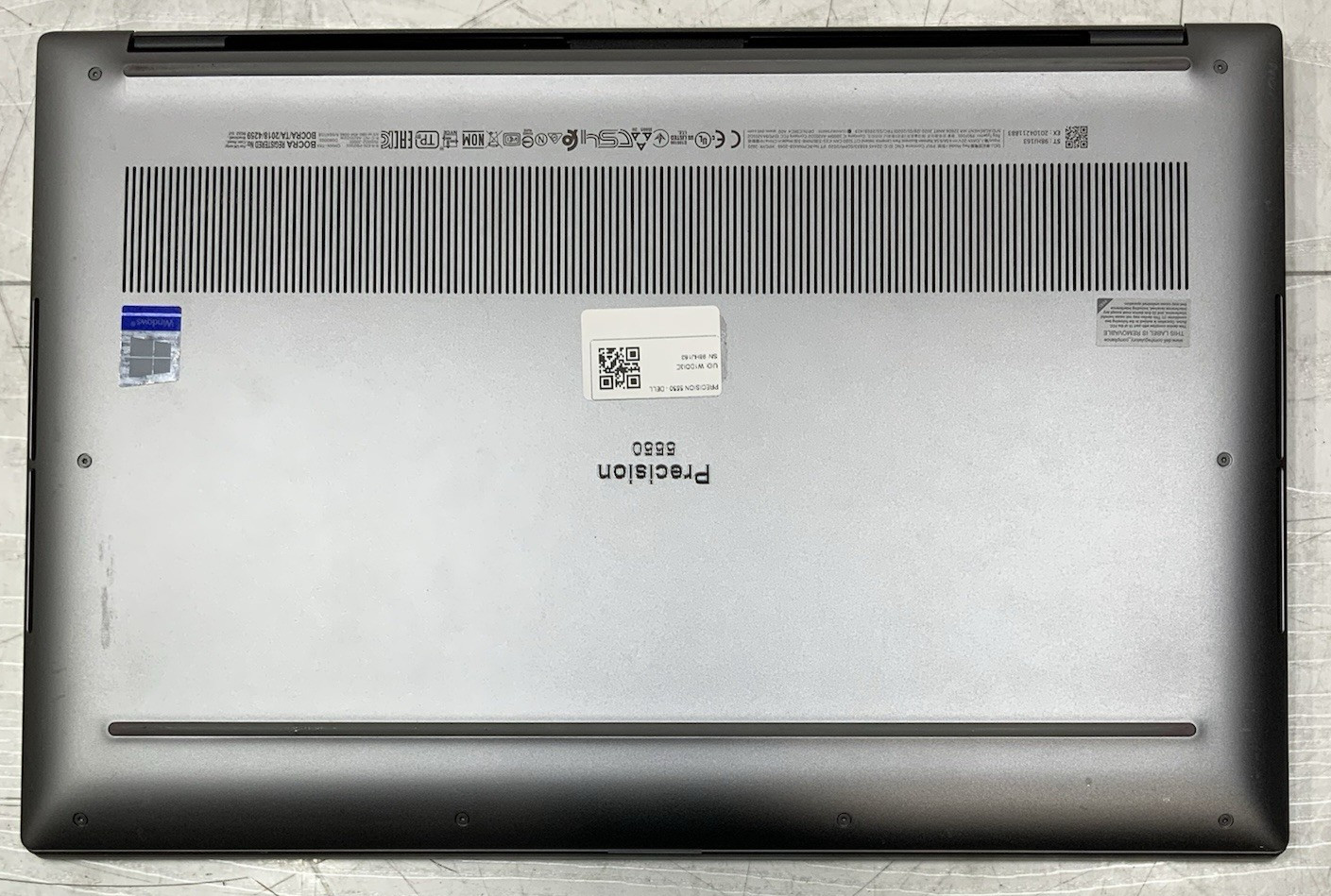 Dell Precision 5550 Intel Core i7-10750H 32GB DDR4 512GB NVMe Nvidia T2000 W10P