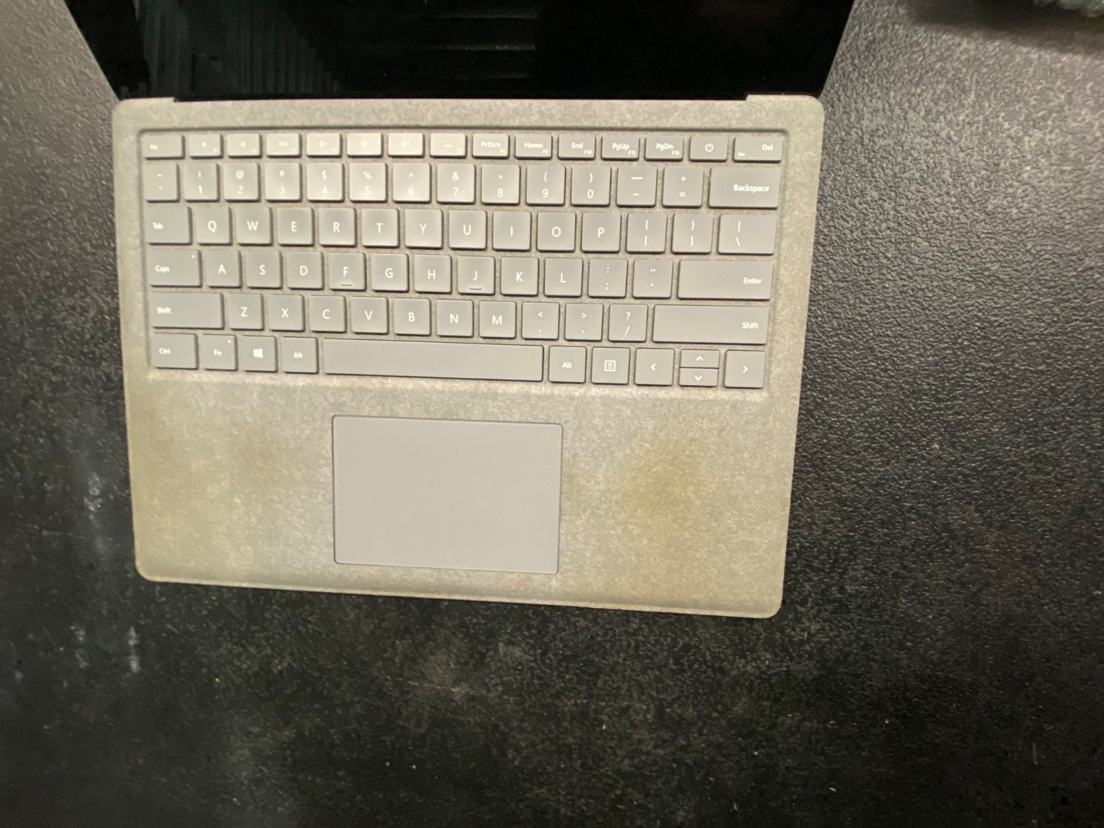 Used Microsoft Surface 2 W/Charger 1769 13.5” Touch i5-8250U 8GB 128GB (20275)