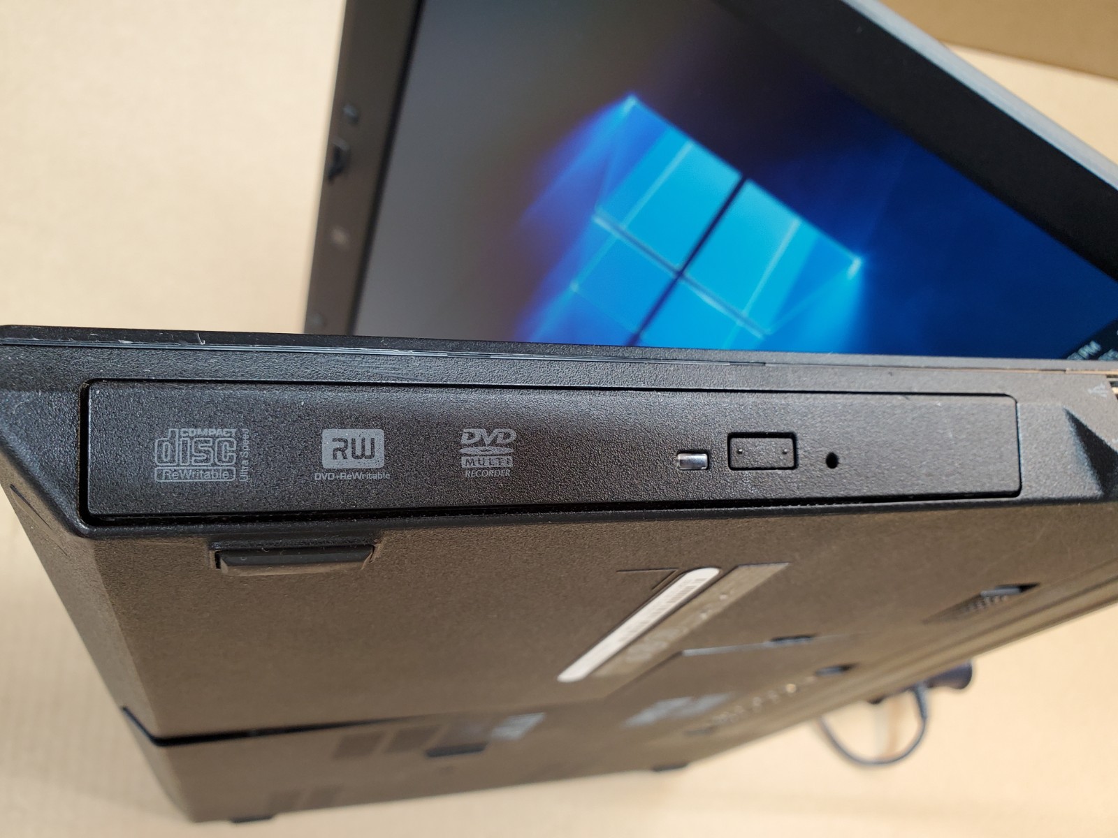 Dell Latitude E5410, Intel Core i5 M430, 500GB HD, Windows 10 Pro, DVD-RW