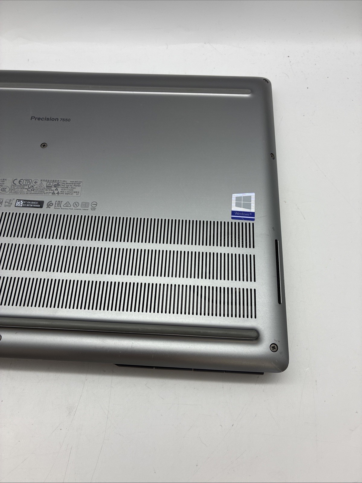 Dell Precision 7550 NVIDIA Quadro RTX 3000 2.4GHz Intel Core i9-10 32GB 512 (L2)