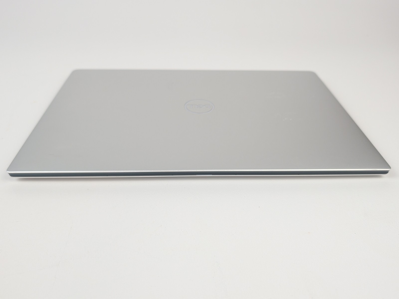 Dell XPS 13 7390 13.3″ Intel Core i5-10210U 1.6GHz 8GB RAM 256GB SSD