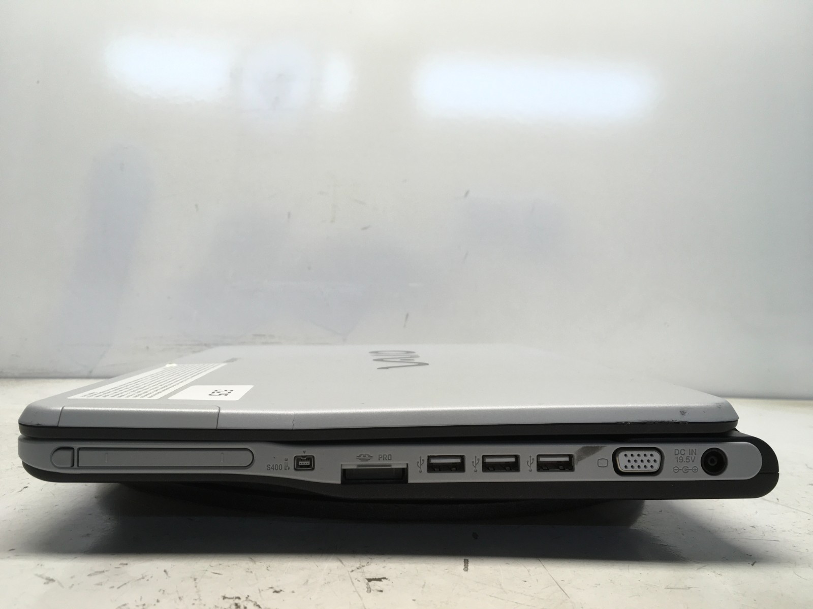 Sony Vaio VGN-FS715/W Intel Pentium M 740 1.73GHz 512 MB NO HDD