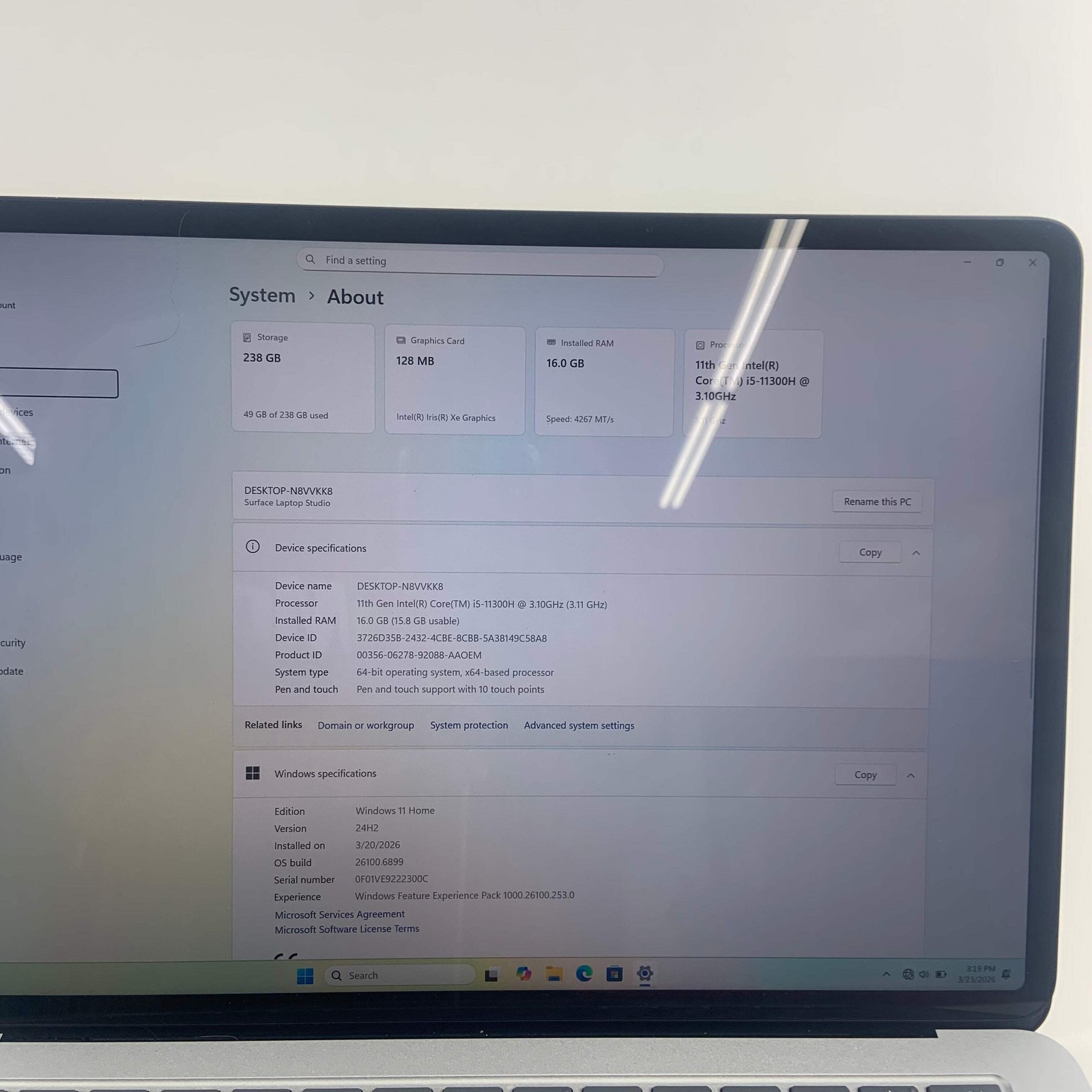 Microsoft EliteDisplay INVPM001 15.6″ i5-11300H 3.1GHz 16GB RAM 250GB SSD