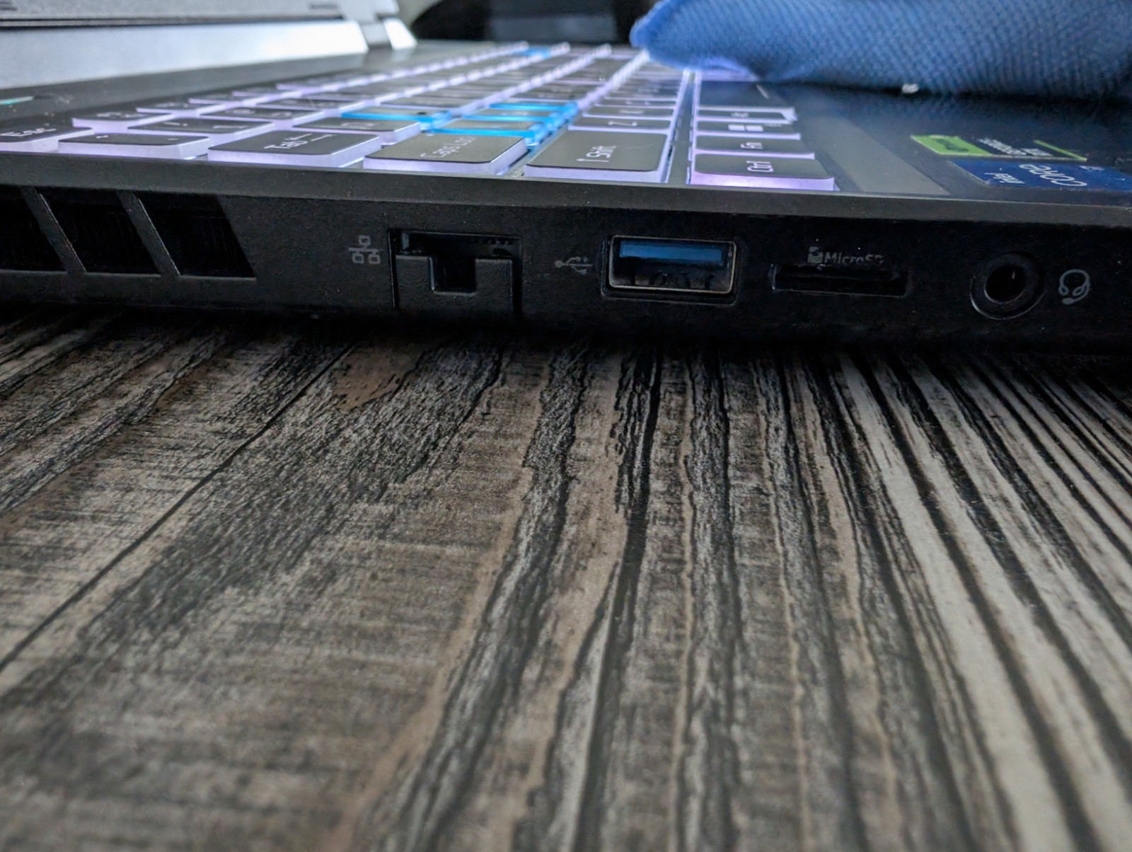 Acer Predator Helios Neo PHN16 16 Gaming Laptop – Steel Gray