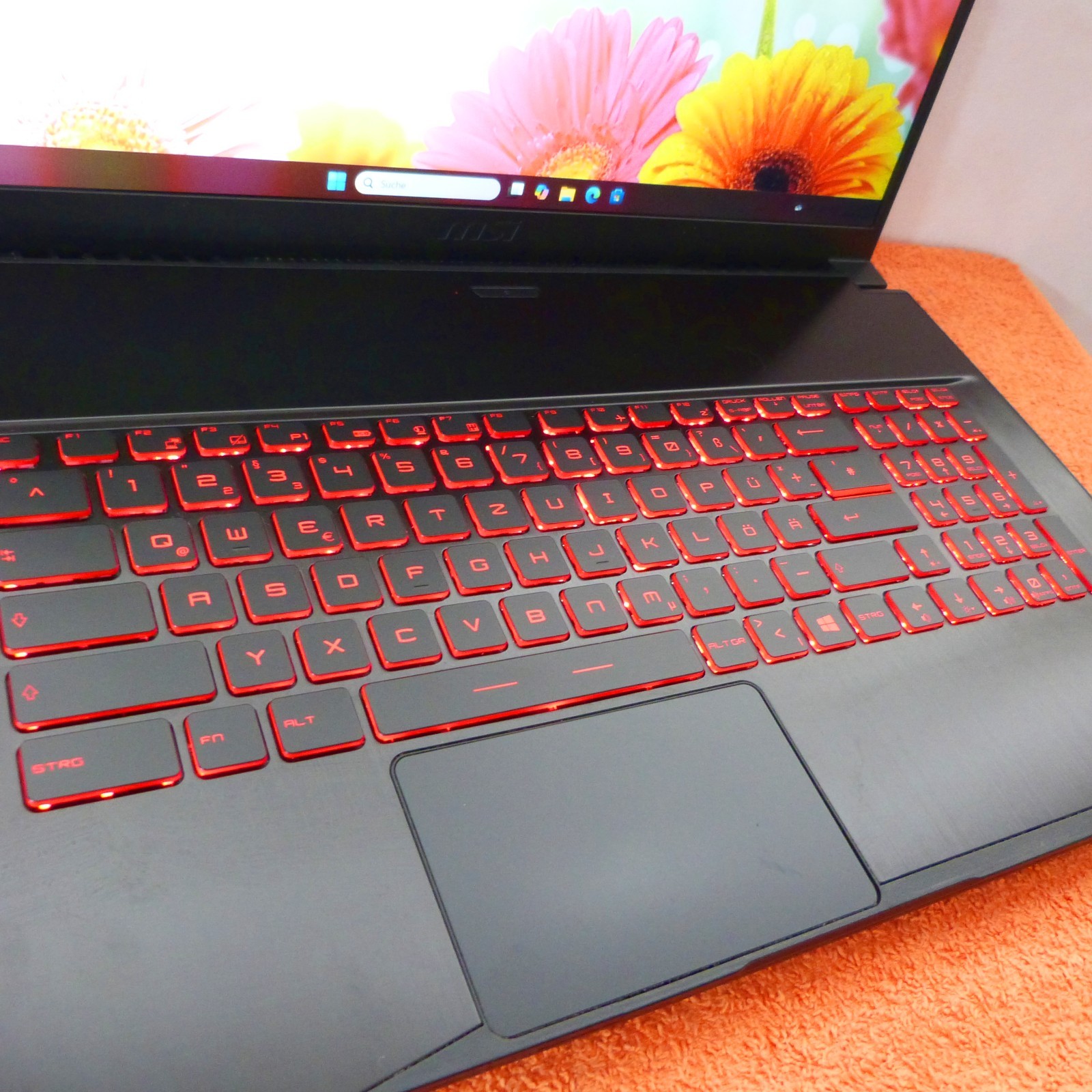 MSI GF75 17″ 144Hz FULLHD GAMING l 10Gen i7 I 32GB RAM NEW l SSD Windows 11