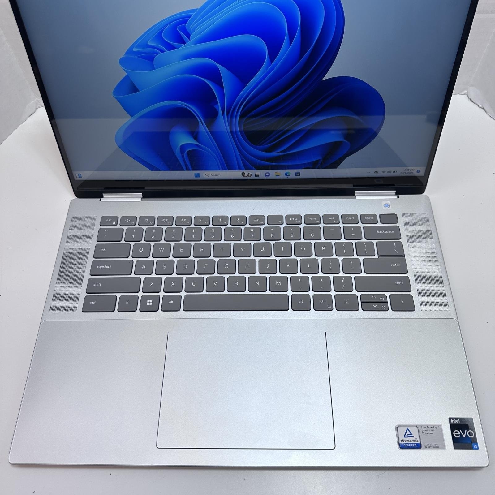 Dell Inspiron 16 7620 2-in-1 Laptop, 16″ FHD+ Touch, i5-1235U, 8GB RAM, 512GB SS