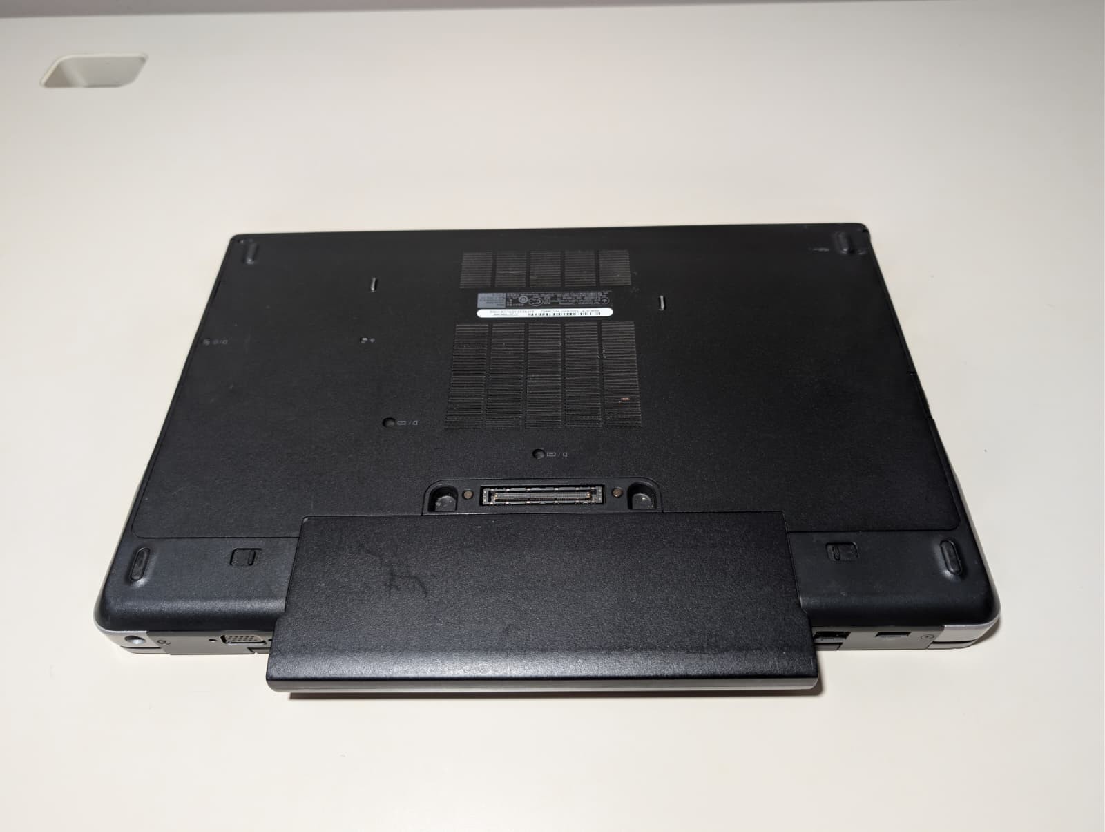 Dell Latitude E6540 | i7 4th Gen 16GB RAM 256GB SSD | AMD Radeon Backlit Linux